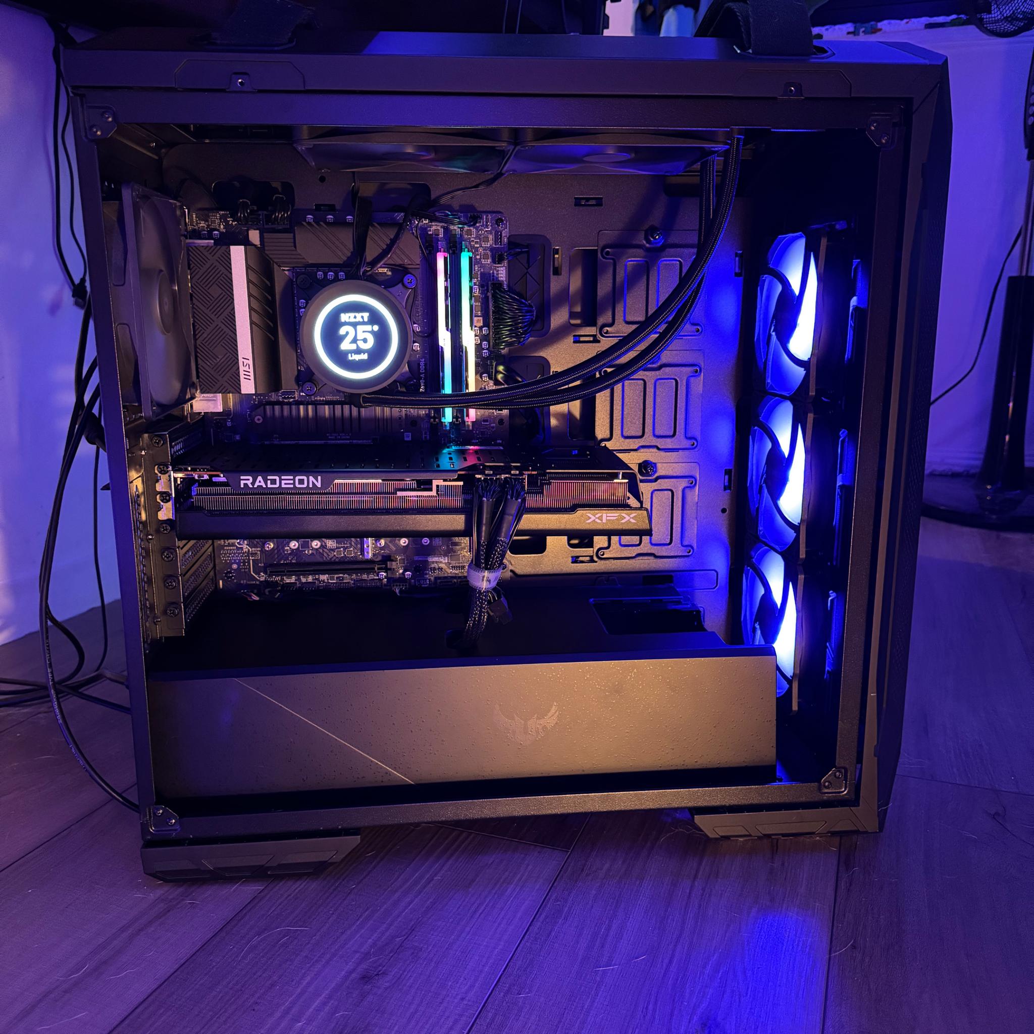 Gaming PC i5-13600k | RX 7800 XT | 32 GB DDR4 | 1 TB NVMe | Windows 11