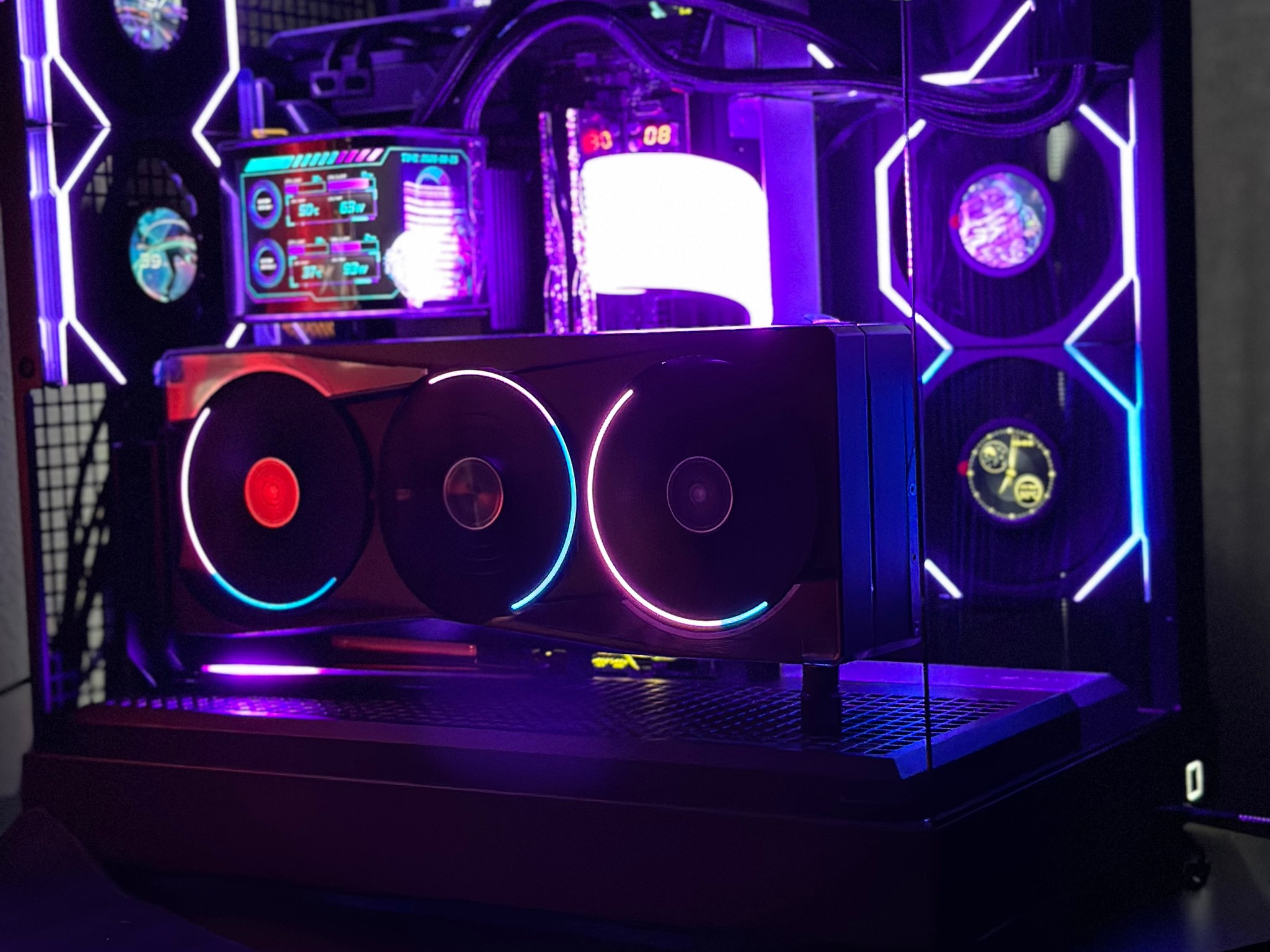 GeForce RTX 5080 Custom Gaming PC - Ryzen 7 9850X3D