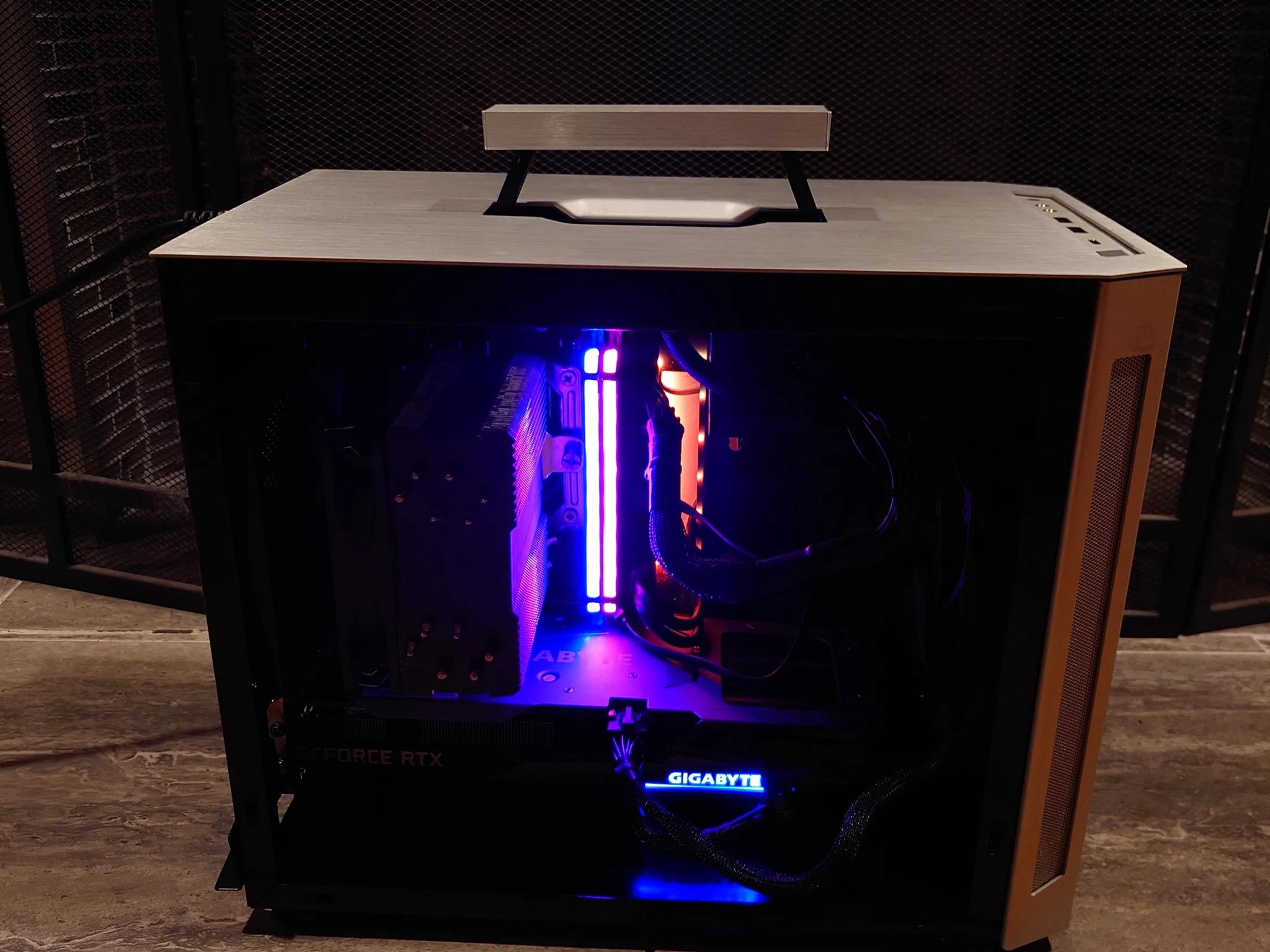 3060 12GB/ I7 8700/32GB RAM RGB/2TBnvme/WIFI ITX
