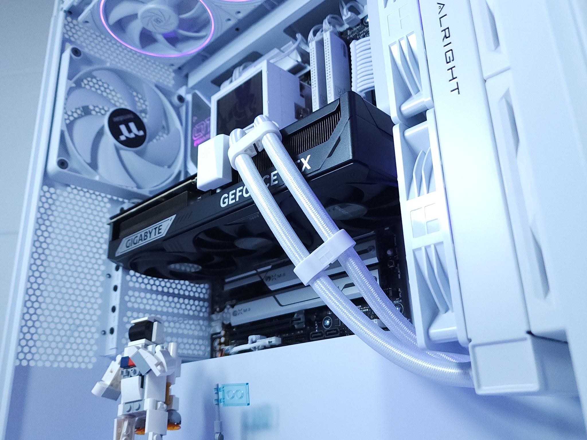 💜RTX 5080 Ryzen 7 7800X3D ● 1440p/4K Gaming Computer