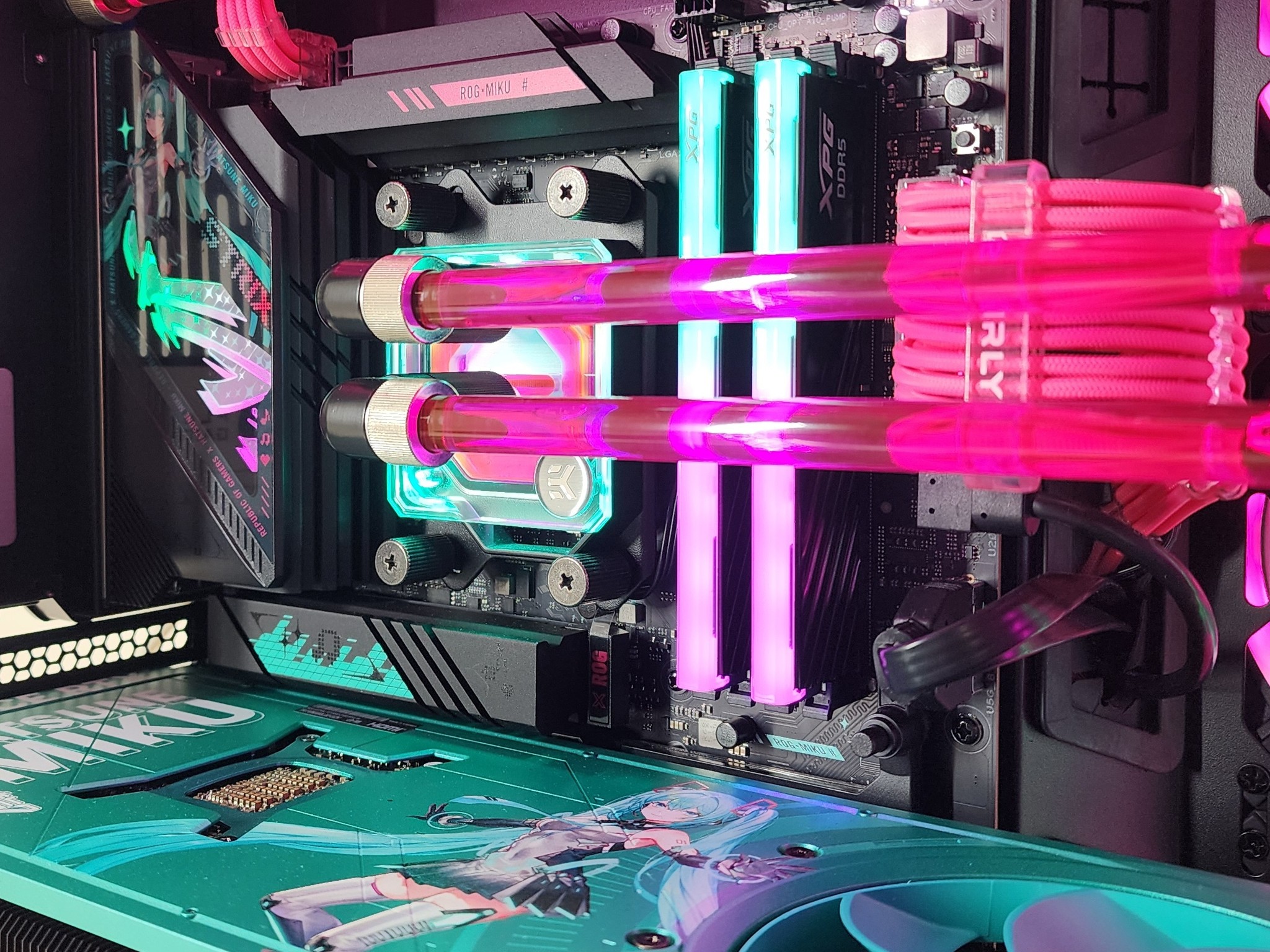 Gaming PC Ryzen 7 9800X3D 32GB RAM 2TB SSD RTX 5080 16GB Windows 11 Computer