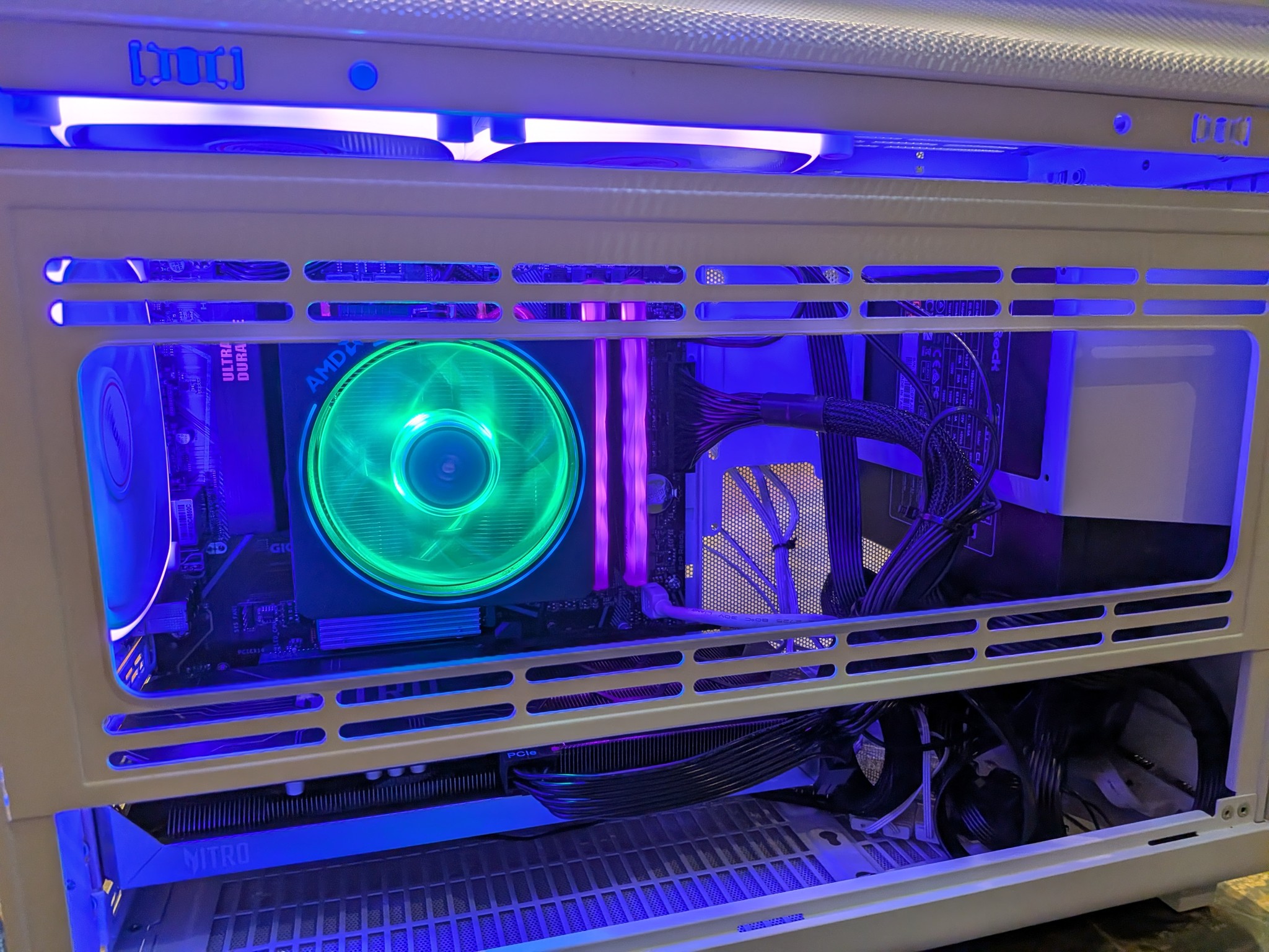 1440p Budget Beast - Intel Arc B580, Ryzen 5 5600X, 32 GB RAM, 2 TB NVME, RGB