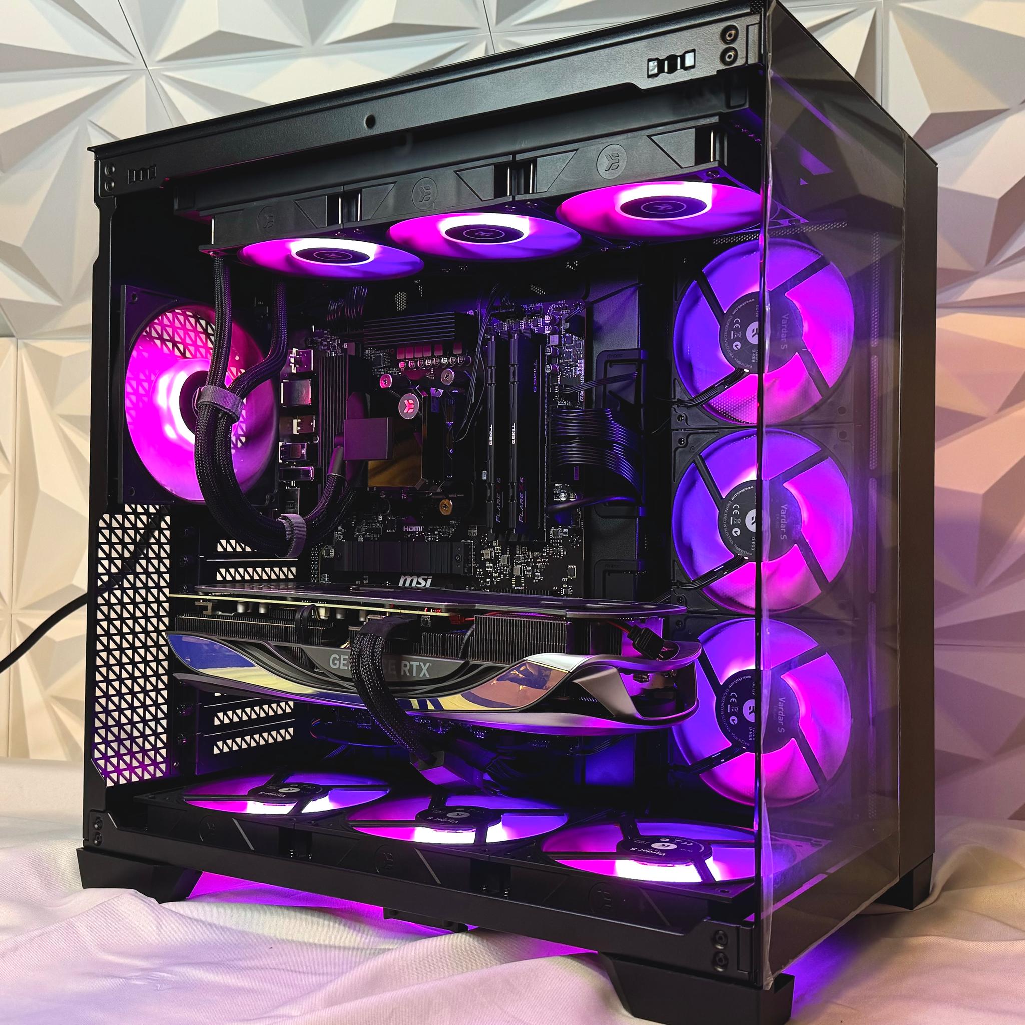 ⚫️🐰| Highend Gaming Pc | 7700x, 4070ti, 32gb, 1tb, free keyboard