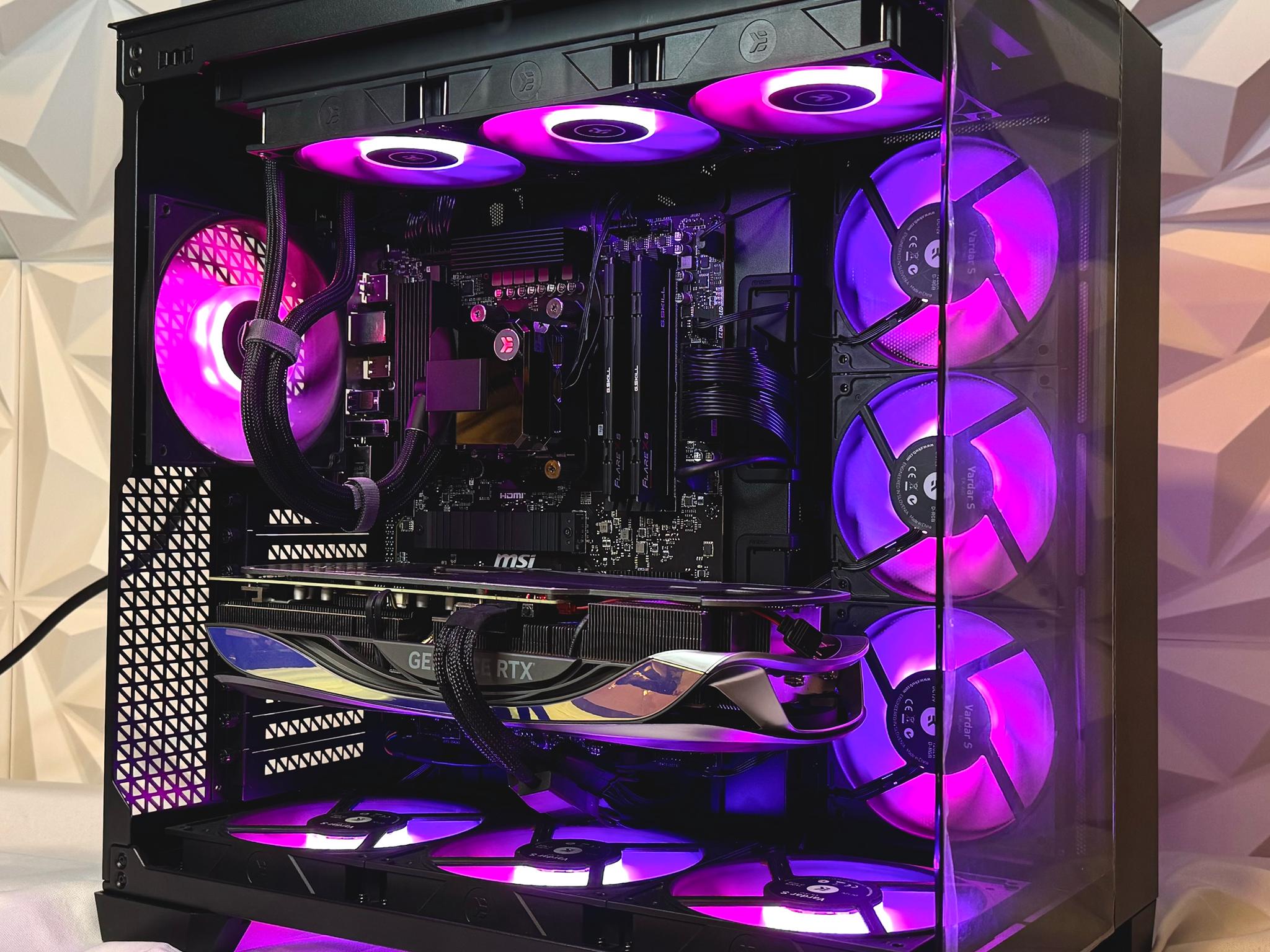 ⚫️🐰| Highend Gaming Pc | 7700x, 4070ti, 32gb, 1tb, free keyboard