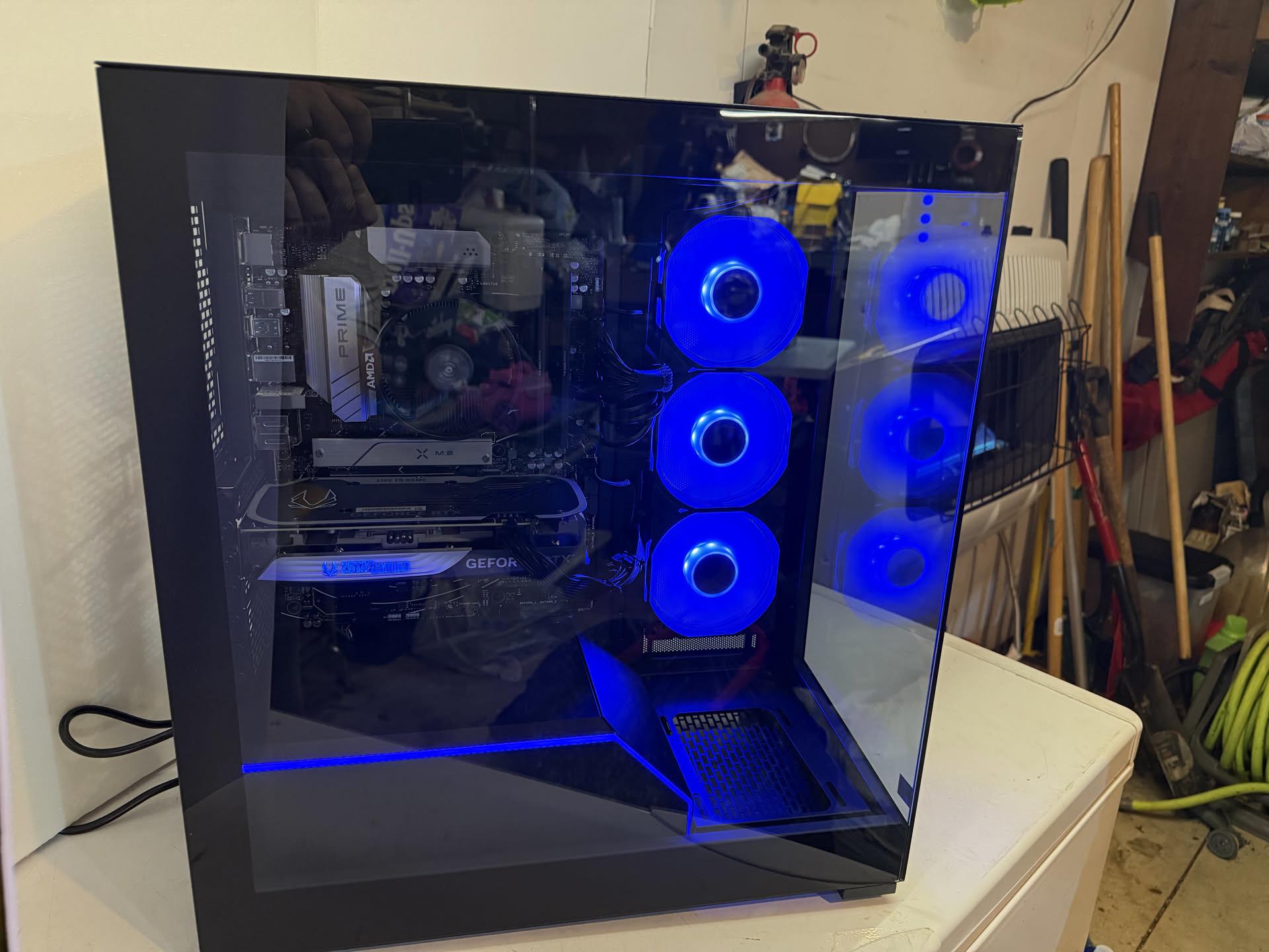 *NEW* Custom Gaming PC w/ 4070 & RGB