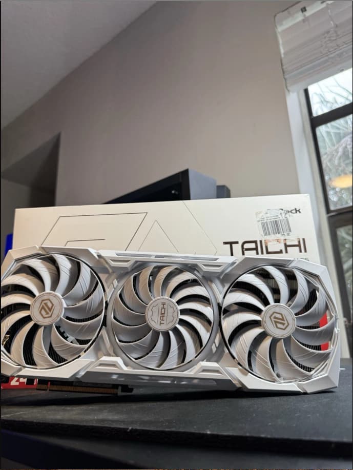 ASRock Radeon RX 7900 XTX Taichi White 24GB