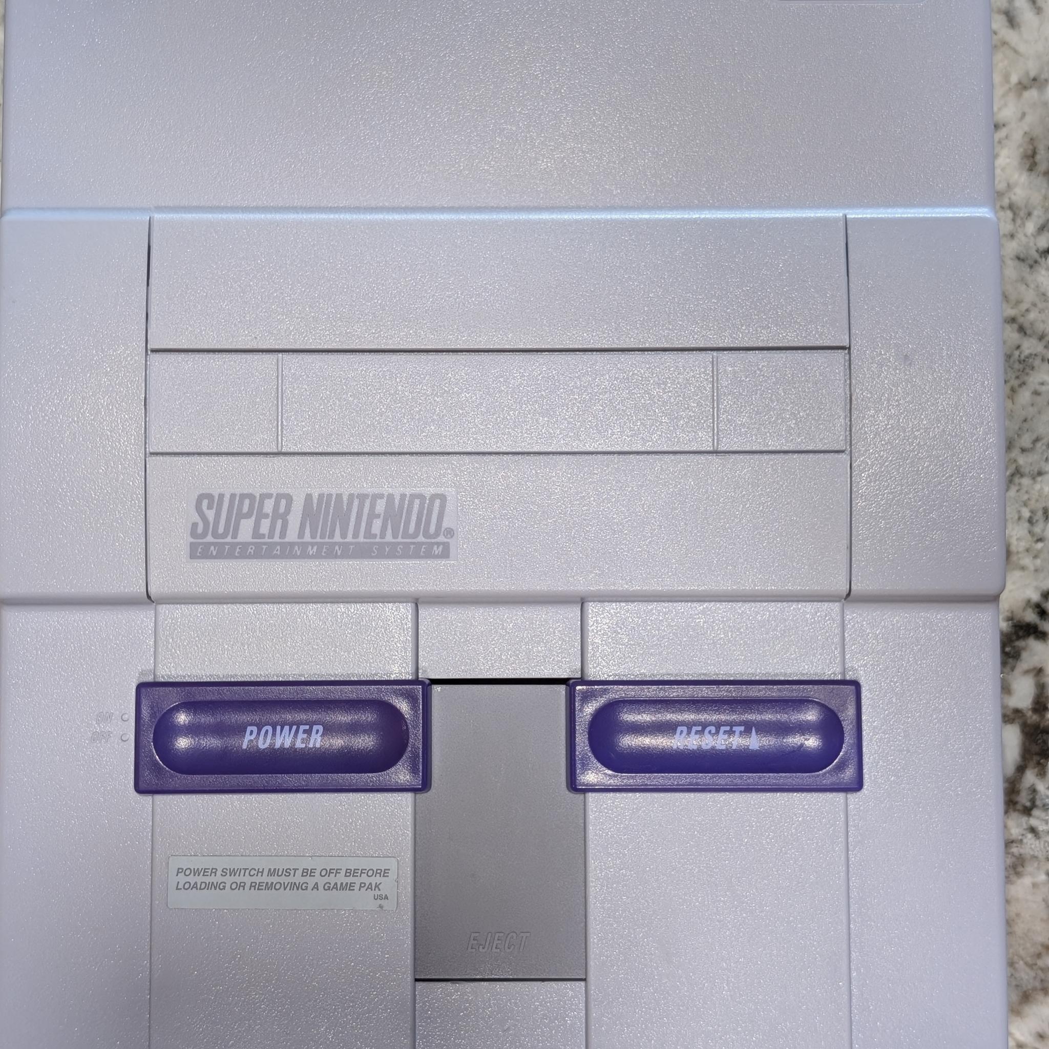 Super Nintendo SNES 1CHIP-01 Console, SMW Game, Controller, OEM AC/AV Bundle