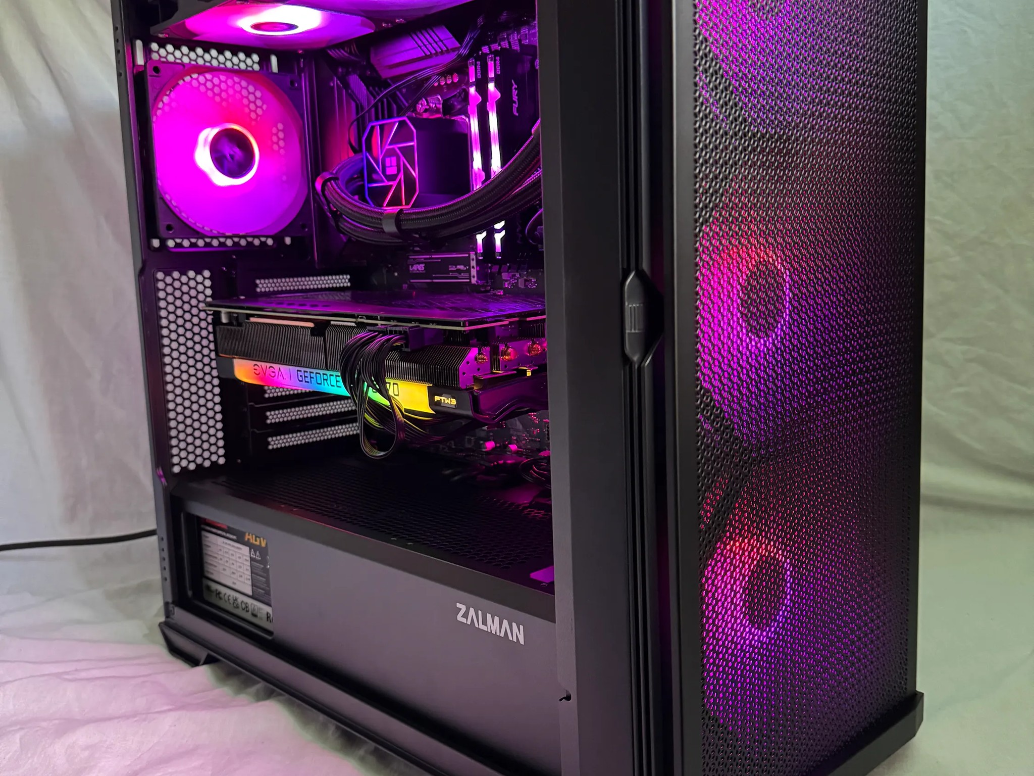 RTX 3070 Ryzen 5800X Mid Range Banger