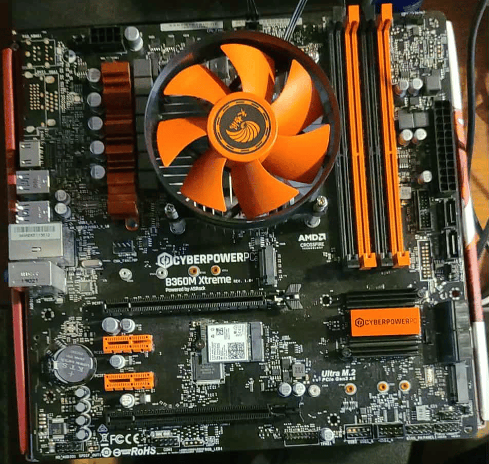 M-atx i7 8700/16gb ddr4/rx 6600