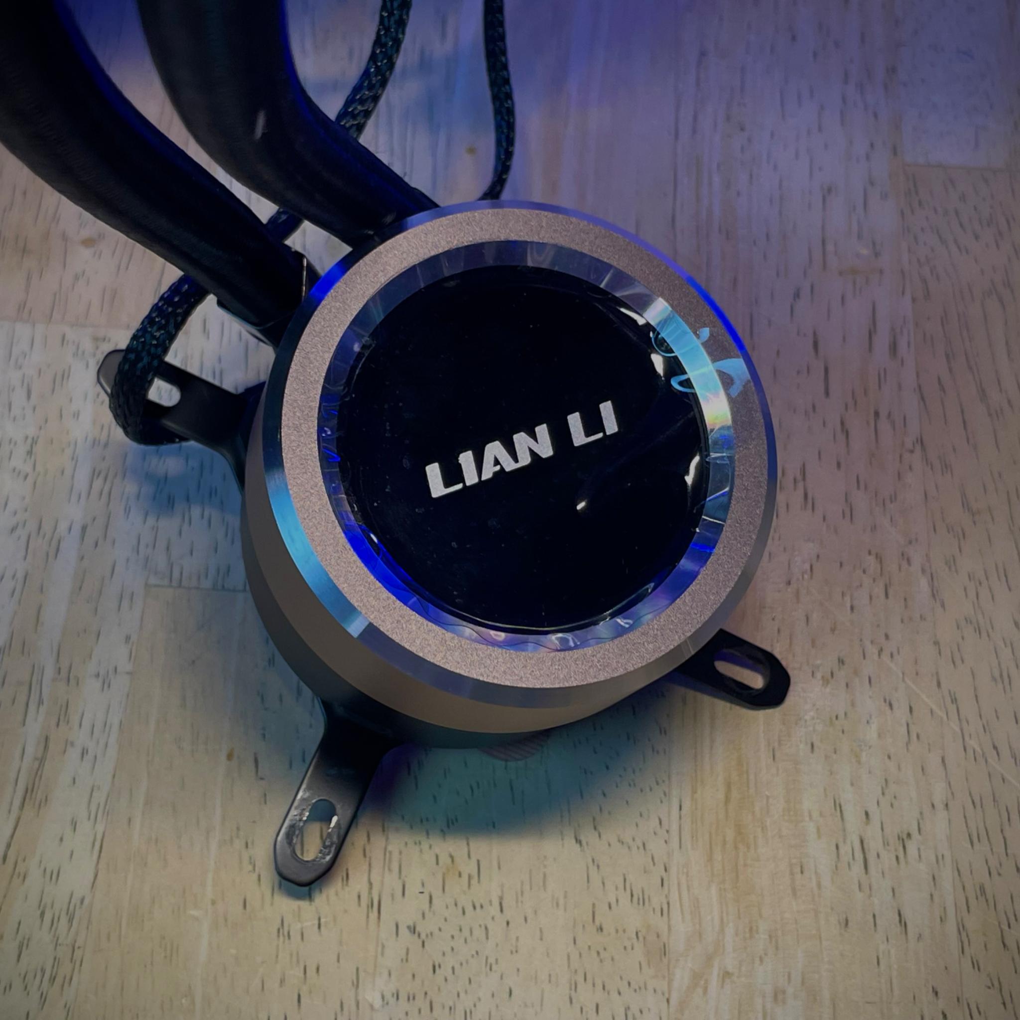 Lian Li Galahad 360 UNI FAN SL Edition AIO (Copy 1)