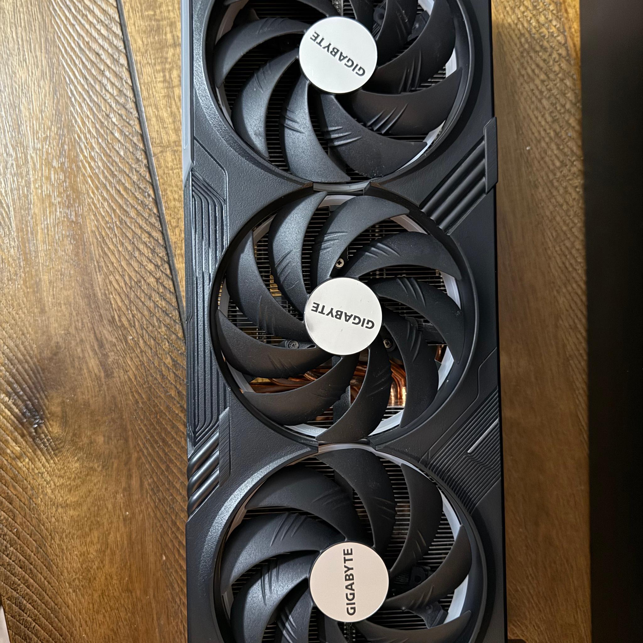 Gigabyte GAMING OC GeForce RTX 4080 SUPER