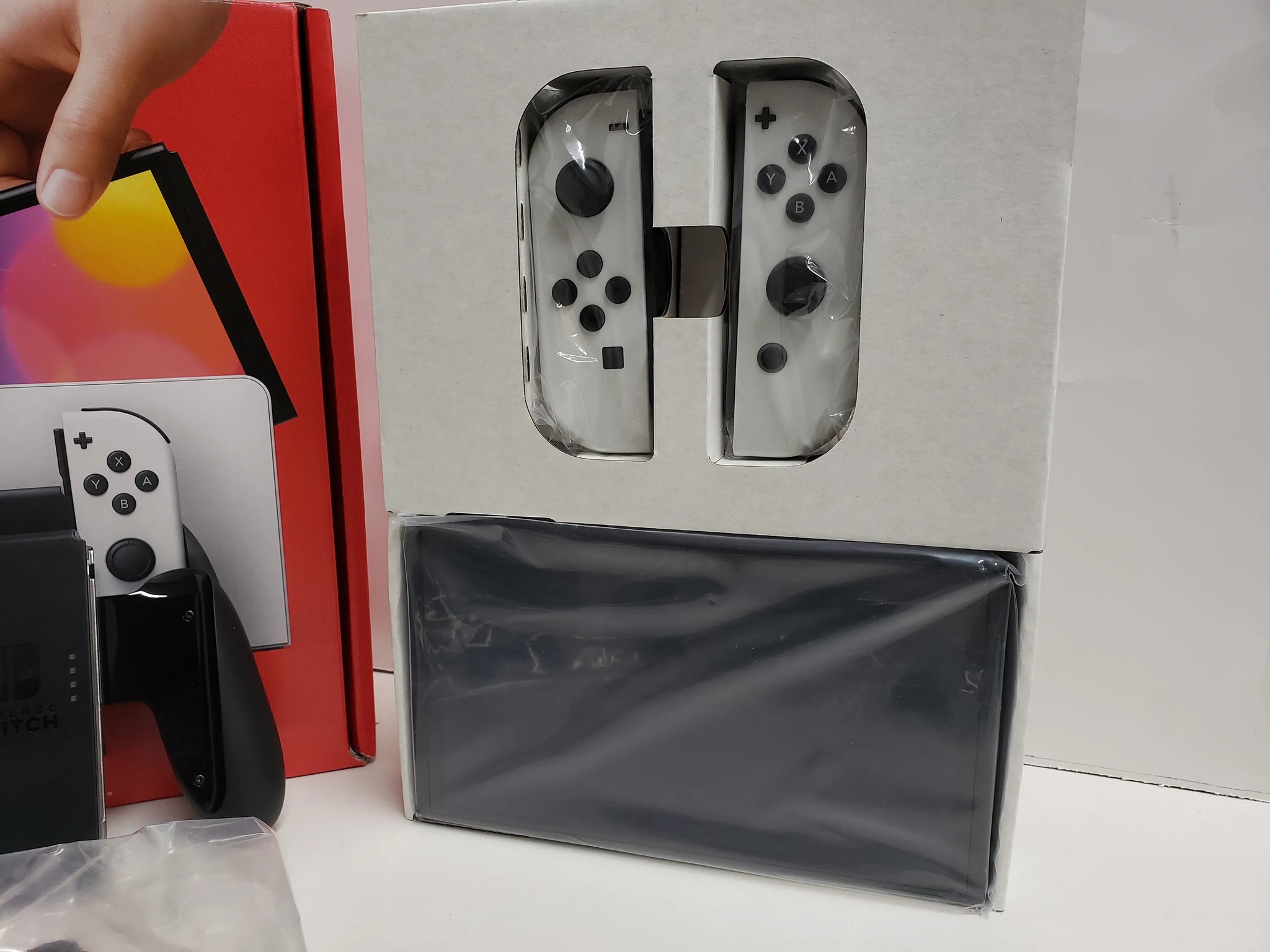 Nintendo Switch OLED Model w/ White Joy-Controllers