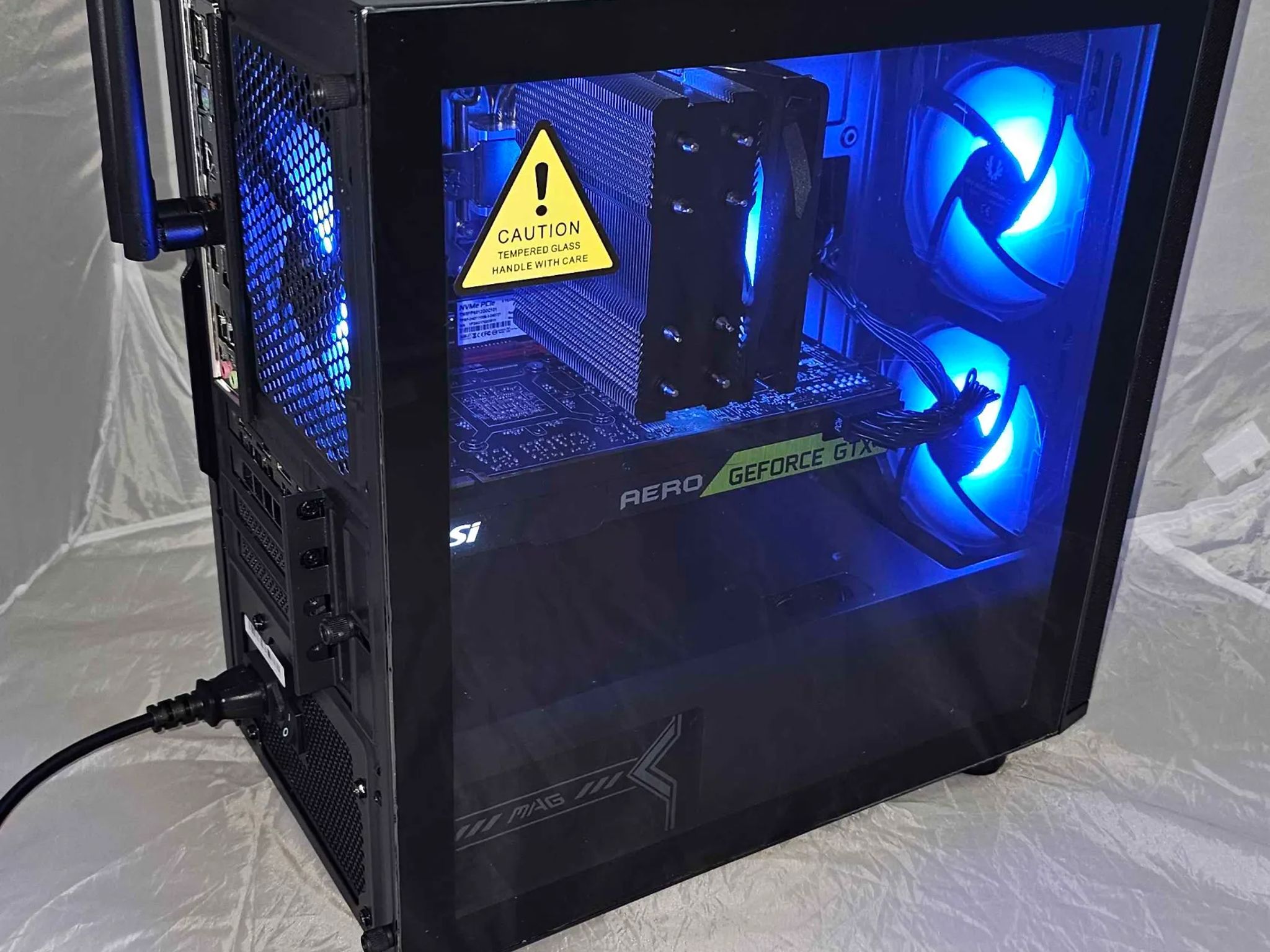 Gaming Desktop PC Ryzen 5 7500F / GTX 1080TI / 500GB SSD / 32GB DDR5