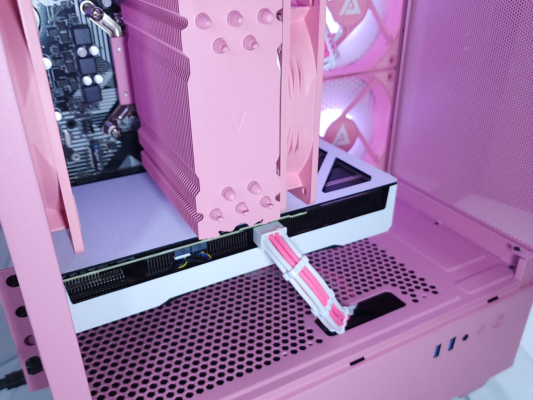 💗RTX 4070●Core i5 12400F●1440p Gaming Computer