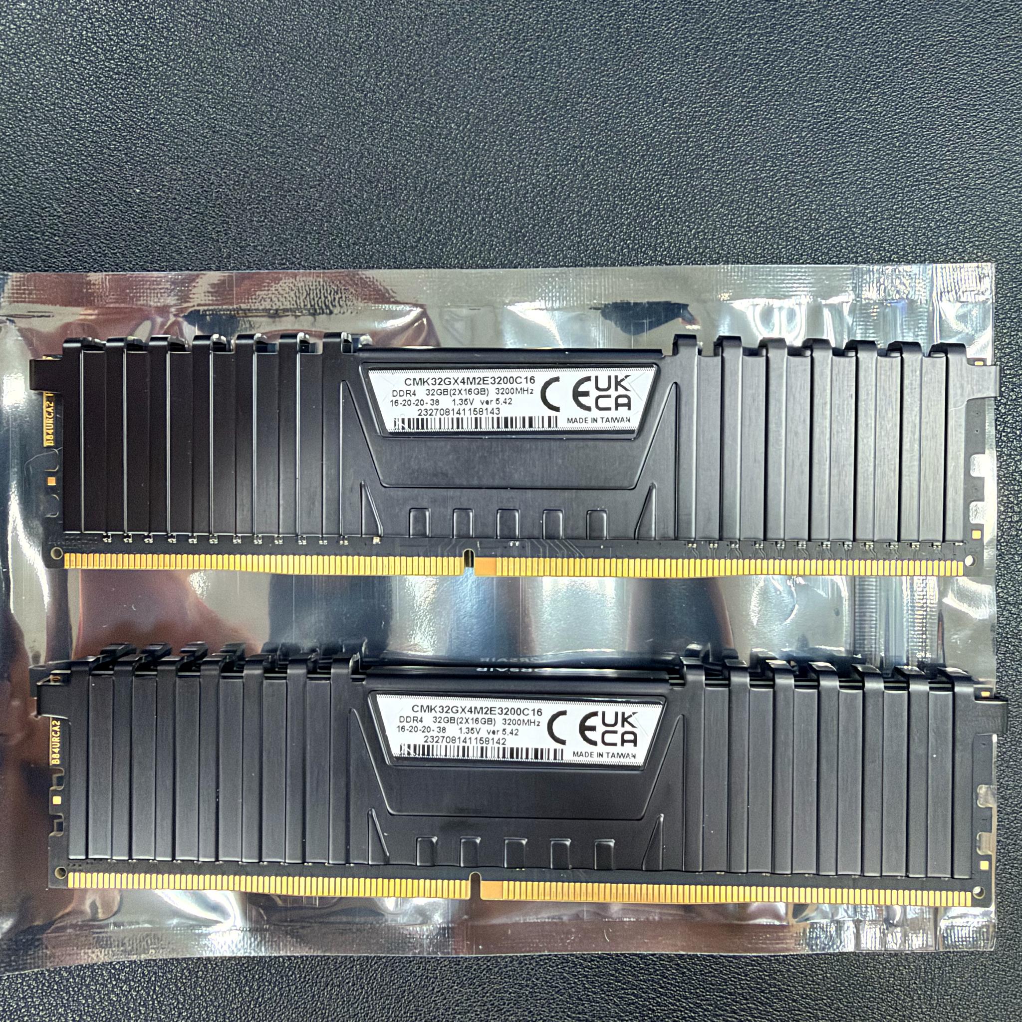 Corsair Vengeance LPX 32GB (2x16GB) DDR4-3200 C16 CMK32GX4M2E3200C16