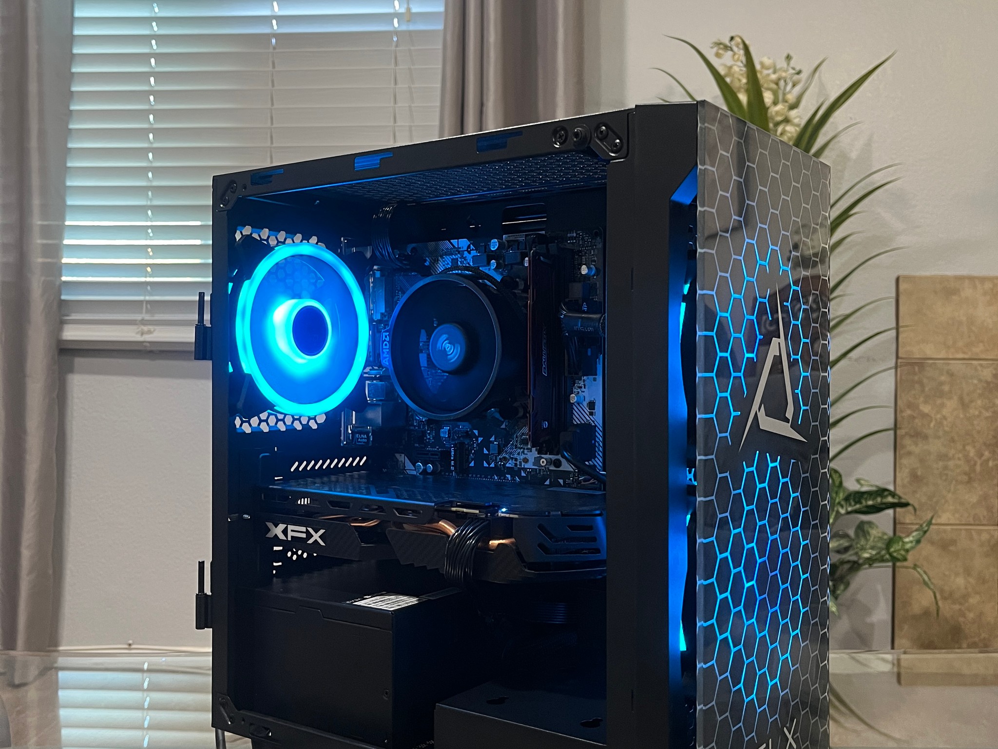 RX 580 8GB, Ryzen 7 1700, 8GB RAM | Black RGB Gaming Computer/PC