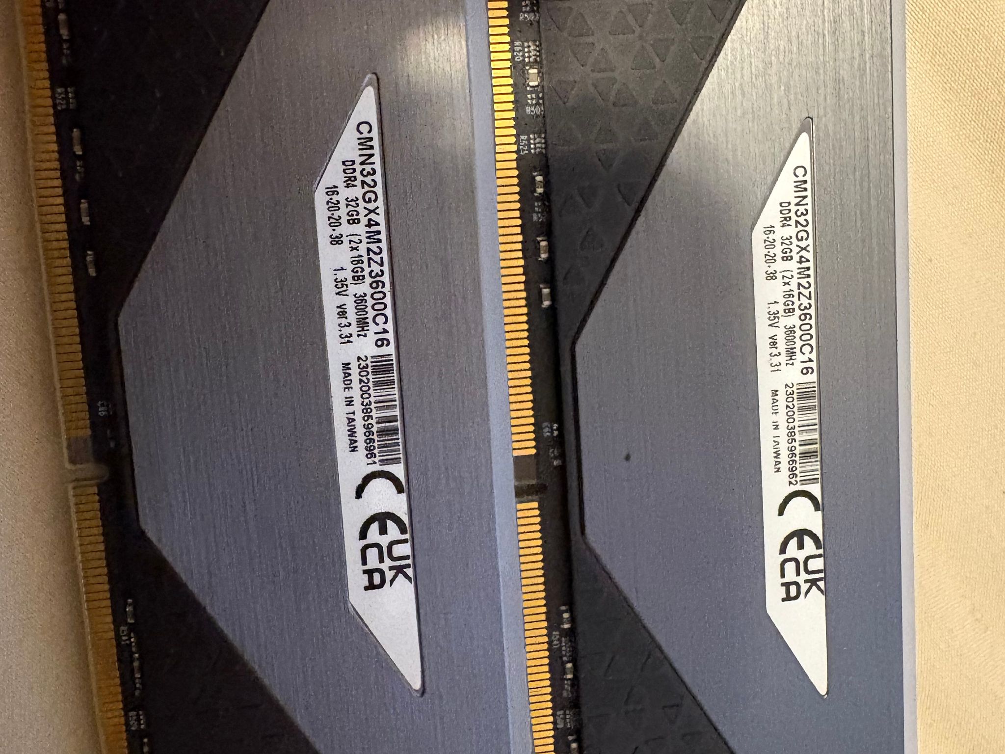 Corsair vengeance ddr4 16x2