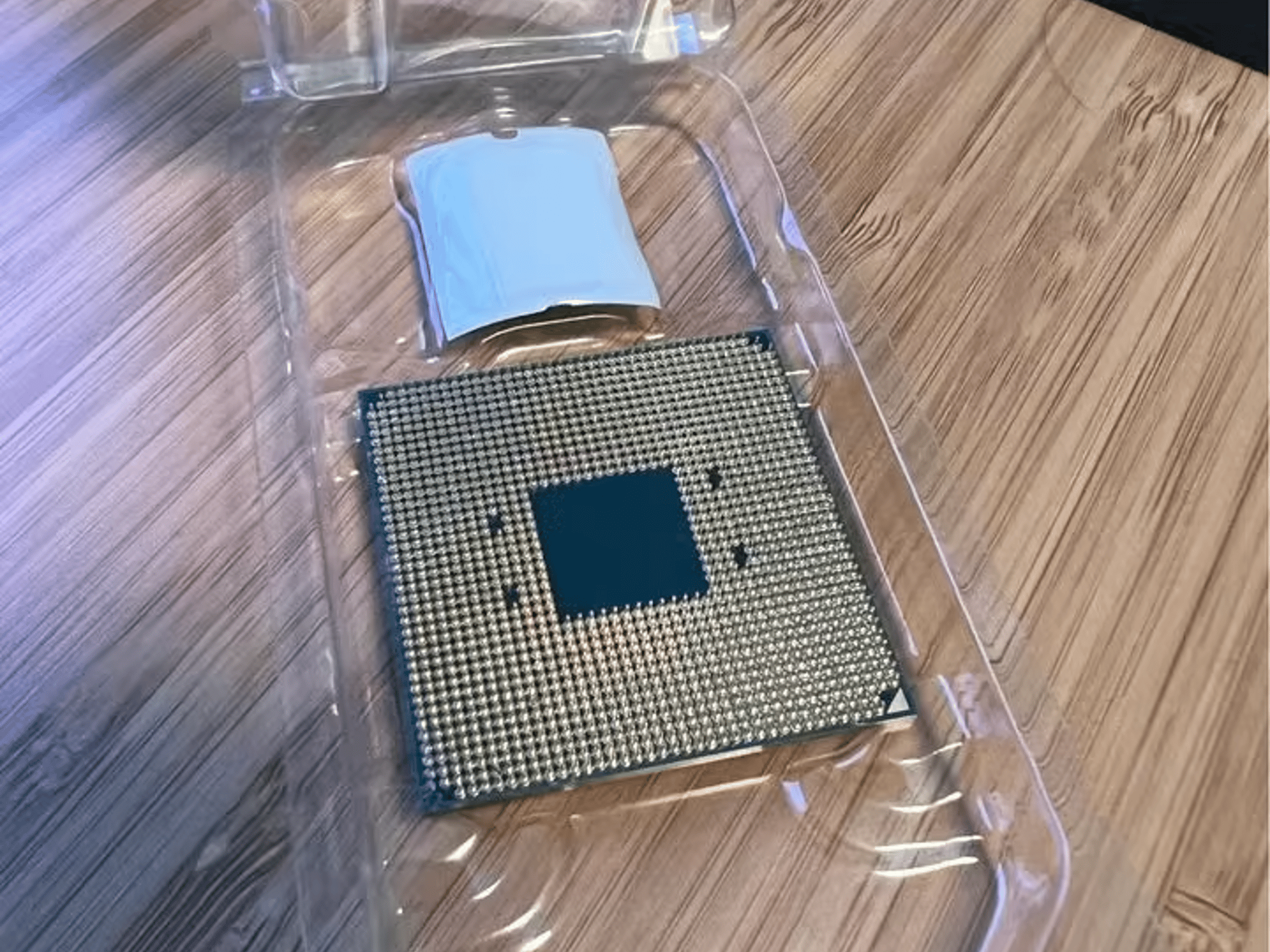  AMD Ryzen 7 3700X CPU