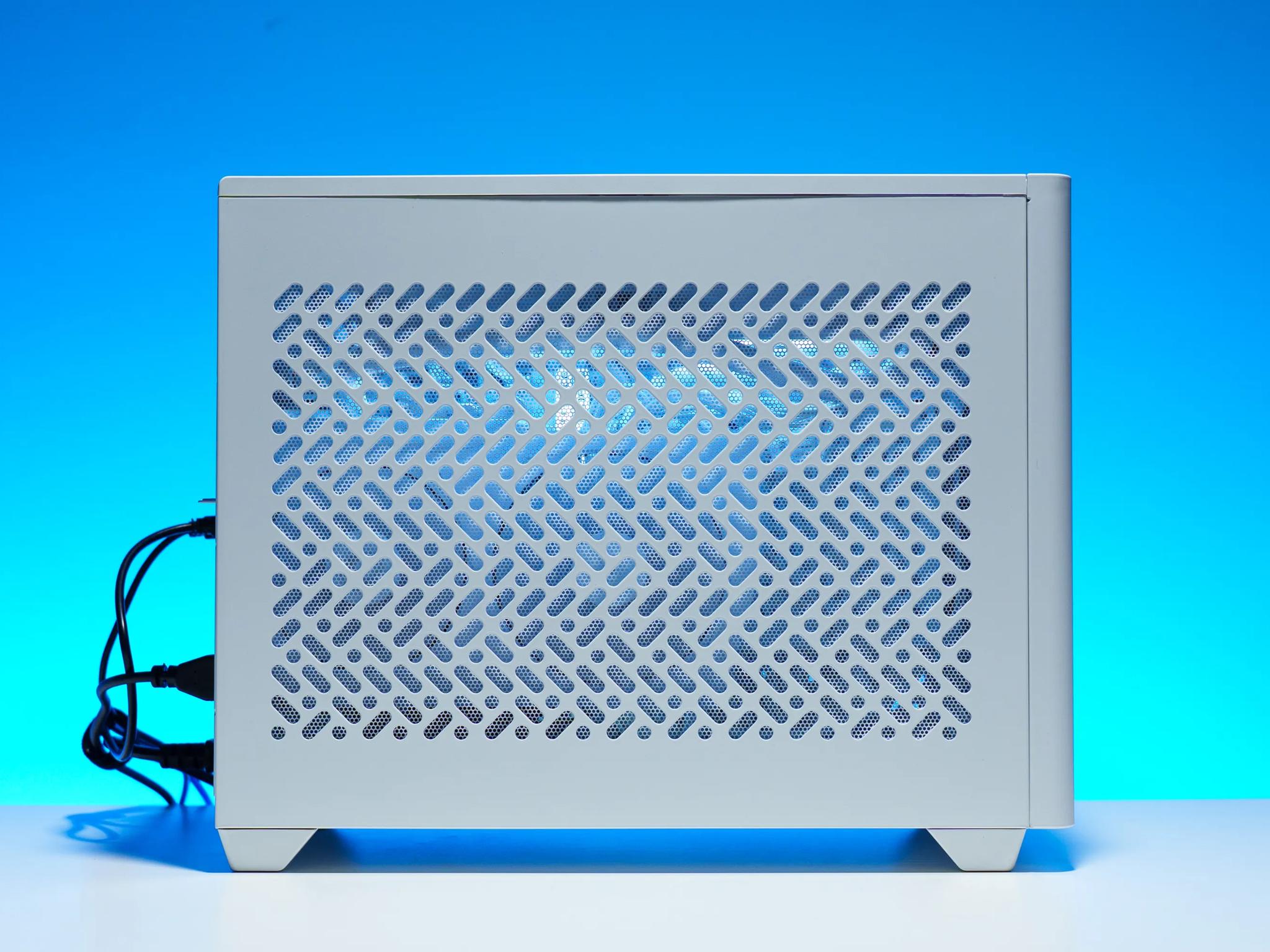 Compact All White Gaming PC | RTX 3070 | Ryzen 7 5700x | Mini-ITX NR200P | ARGB
