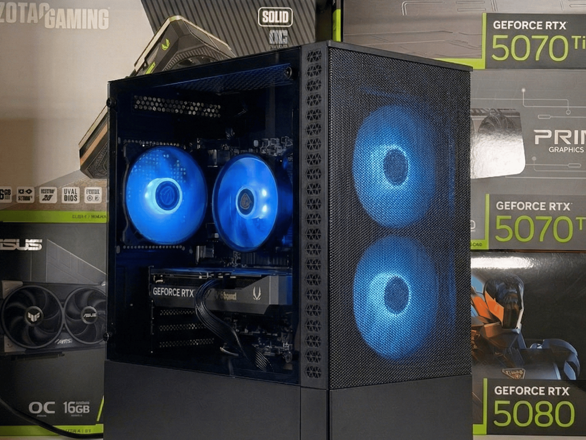 32GB DDR5 | i7 | RTX 5060 | 1TB SSD