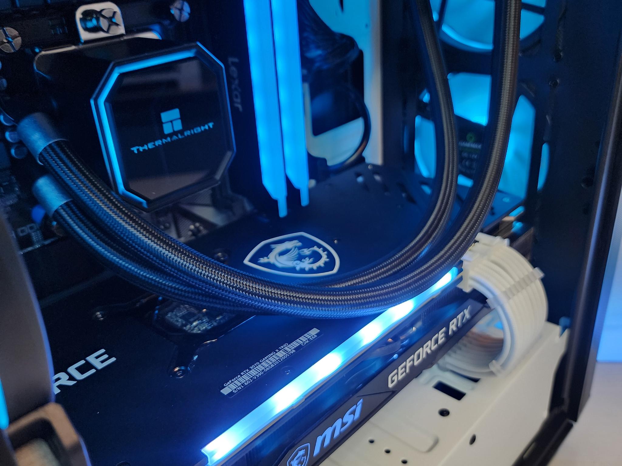 💙🤍 RTX 3070 // Core i5 12400 // 16GB 3600MHz // 1TB NVMe Gen 3