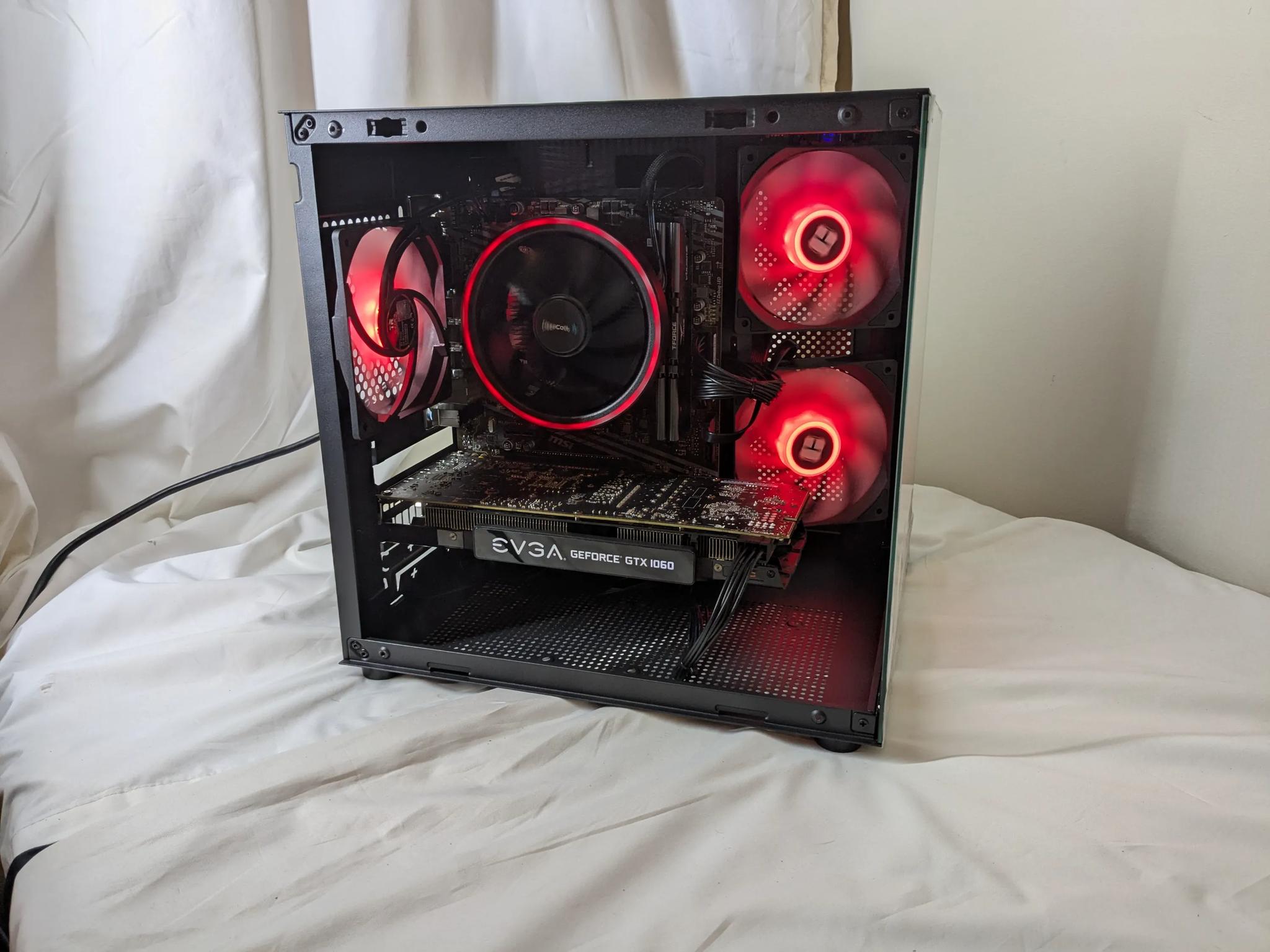 GTX 1060 | RYZEN 7 1700 | 16 GB RAM | WINDOWS 11 HOME