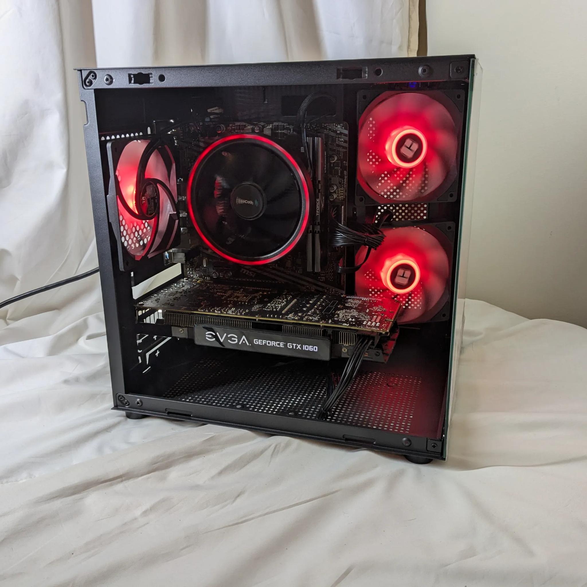 GTX 1060 | RYZEN 7 1700 | 16 GB RAM | WINDOWS 11 HOME