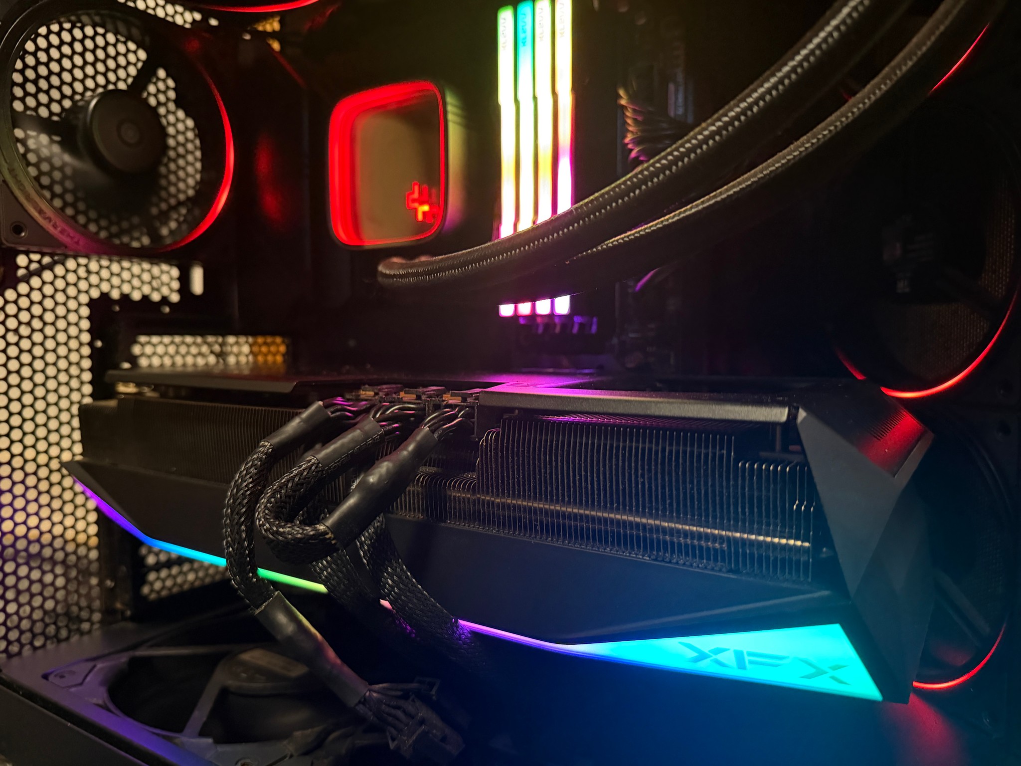 14900K - 9070 XT OC - 64GB DDR5 - 4TB NVME - 1200W PSU