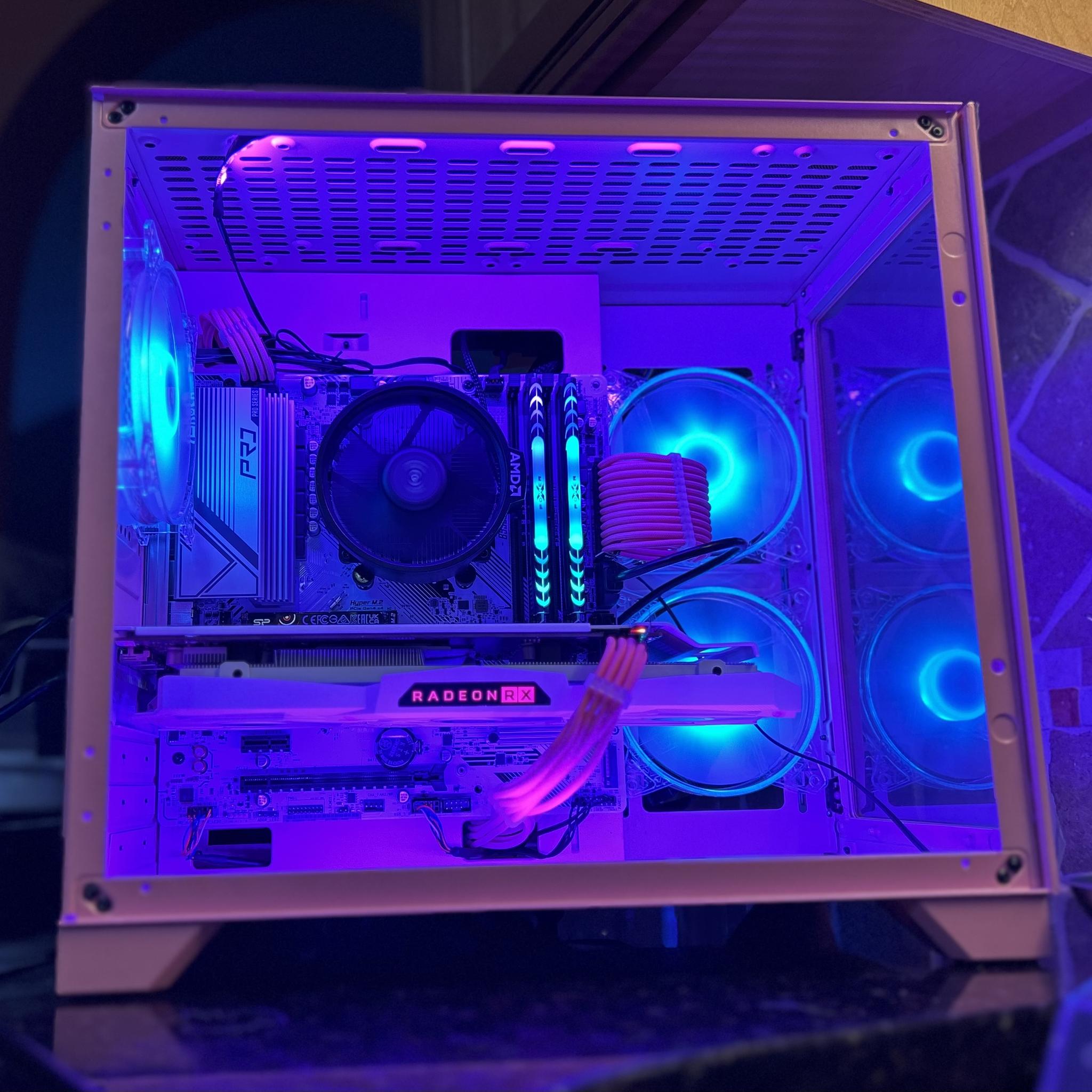 Palworld ready...White and Pink Gamer PC  (NEW upgraded GPU)
