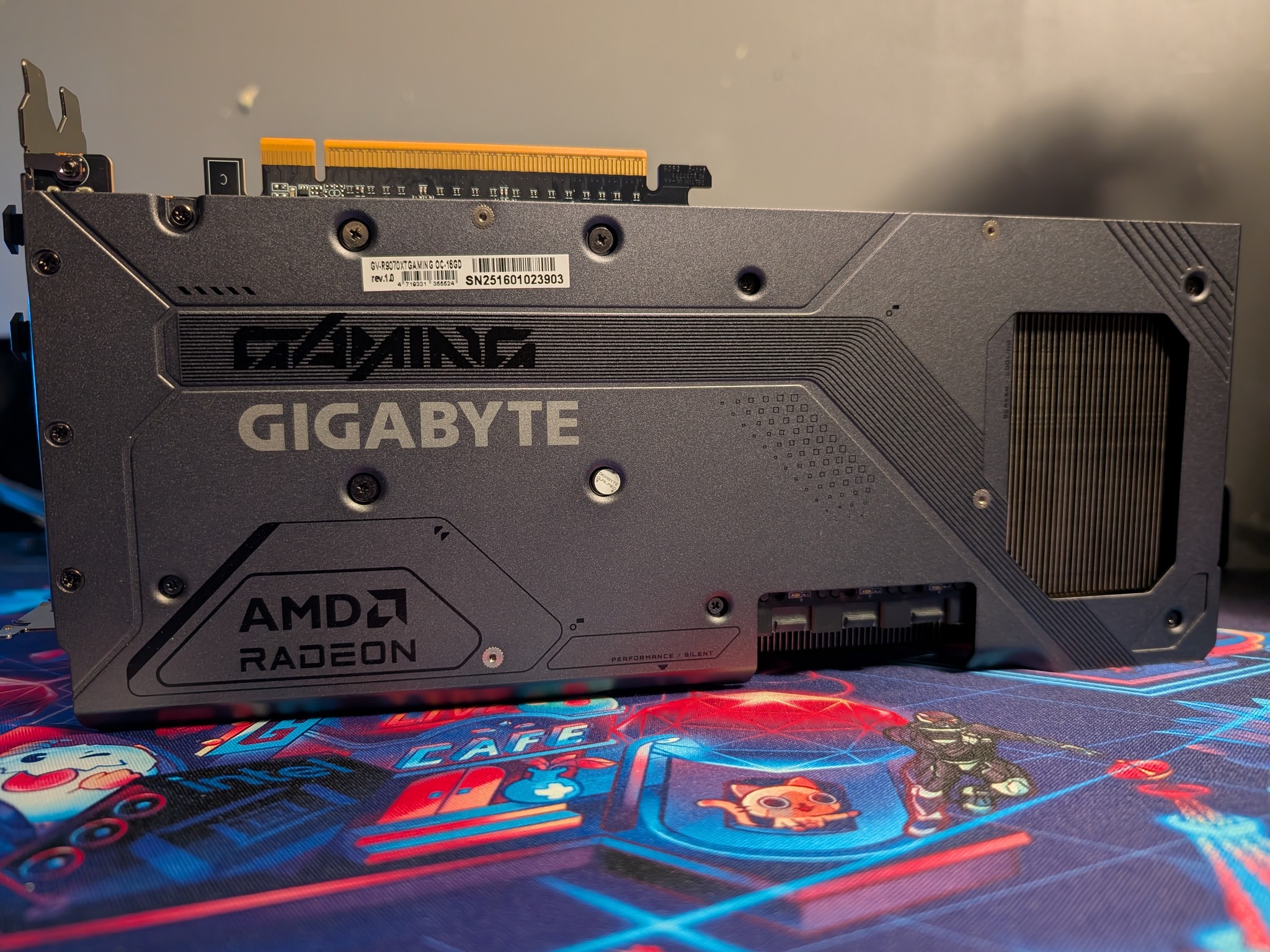 GIGABYTE RX 9070 XT GAMING OC 16G