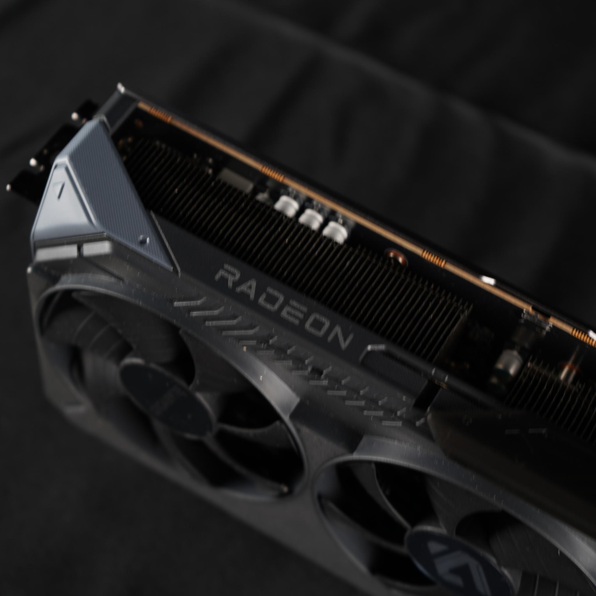 GIGABYTE Radeon RX 9070 XT Gaming OC 16G Graphics Card, PCIe 5.0, 16GB GDDR6
