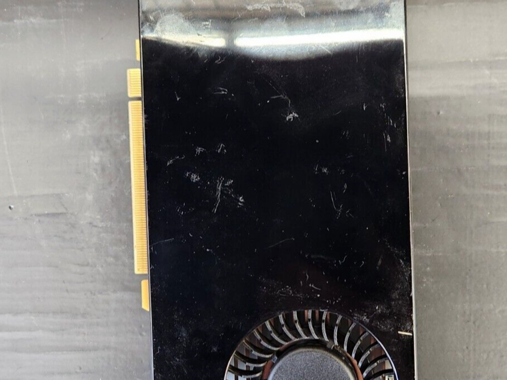 *B GRADE* ATI Radeon HD 6750 1GB GDDR5 Graphics Card - HDMI, DVI, DisplayPort