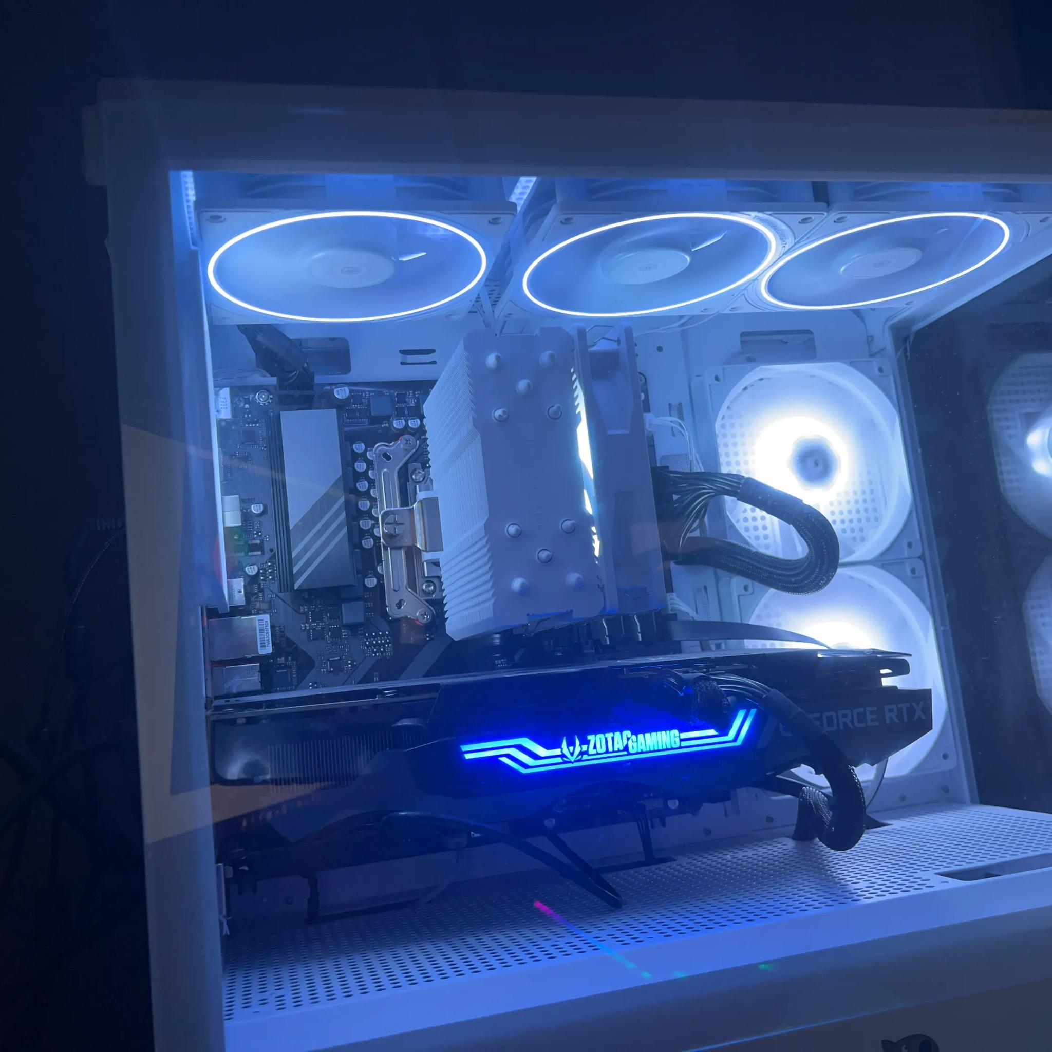 INSANE Ryzen 5 7600 | GIGABYTE B650M D3HP | GeForce RTX 3080 |  1TB M.2 SSD | CX750 80 Plus Bronze |