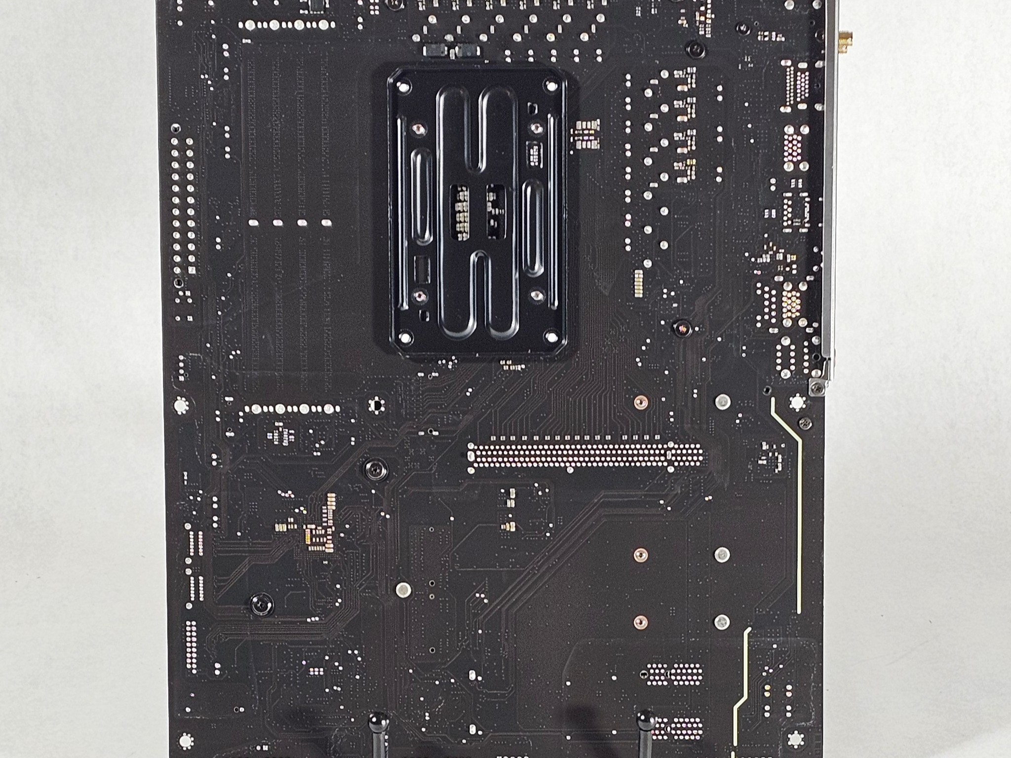 Gigabyte X670 AM5 ATX Gaming Motherboard DDR5