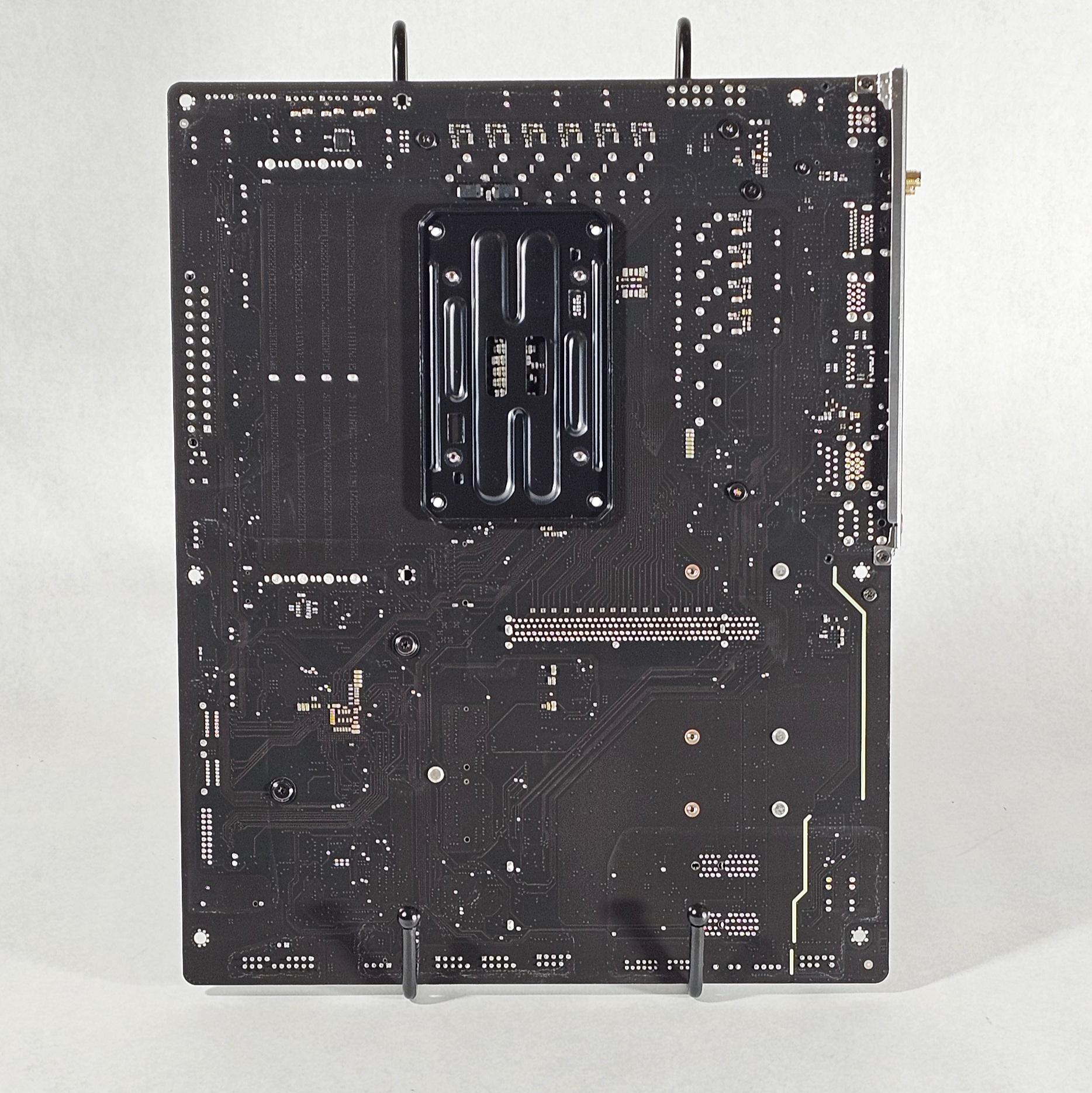 Gigabyte X670 AM5 ATX Gaming Motherboard DDR5