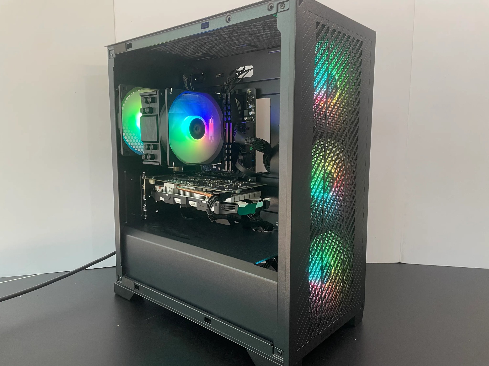 Budget Beast eSports/starter gaming PC! GTX 1060 6GB + Ryzen 5 2600