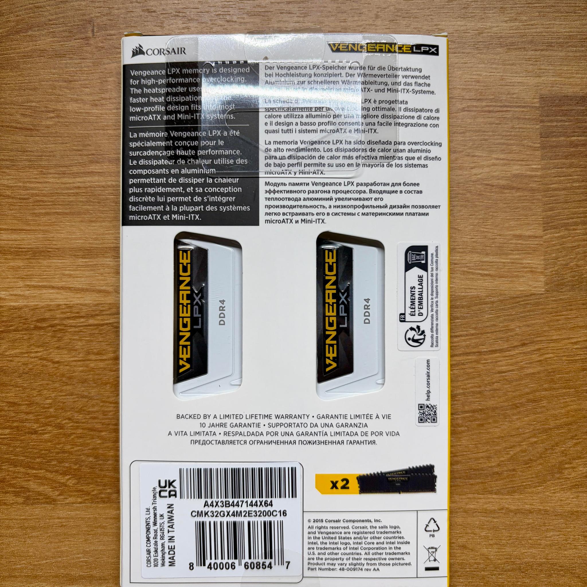CORSAIR Vengeance LPX DDR4 RAM 32GB (2x16GB) 3200MHz in WHITE