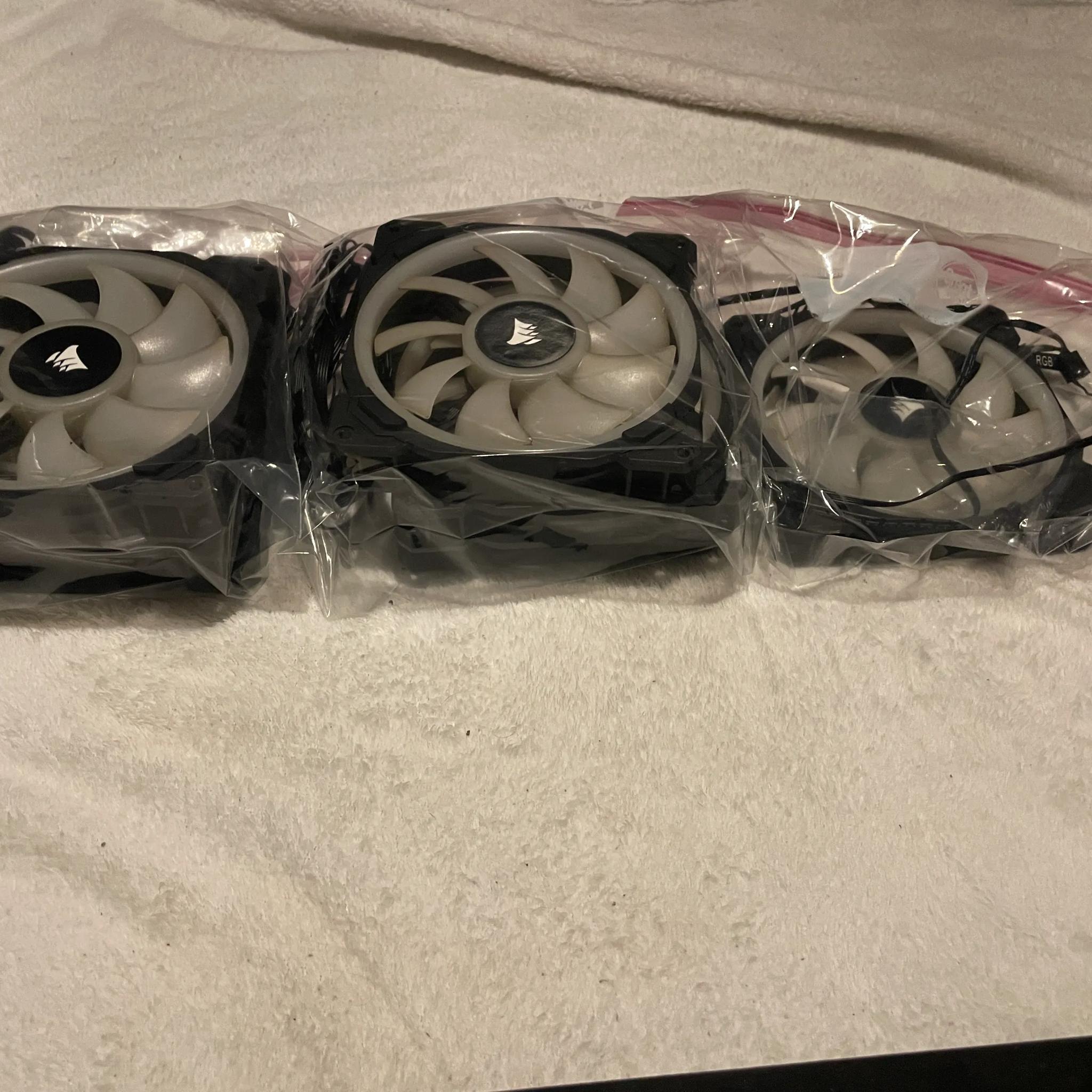 PC HARDWARE BUNDLE - OPEN TO OFFERS: 7 LL120 Corsair fans, EVGA 80G 850W PSU, ASUS ROG 240mm AIO