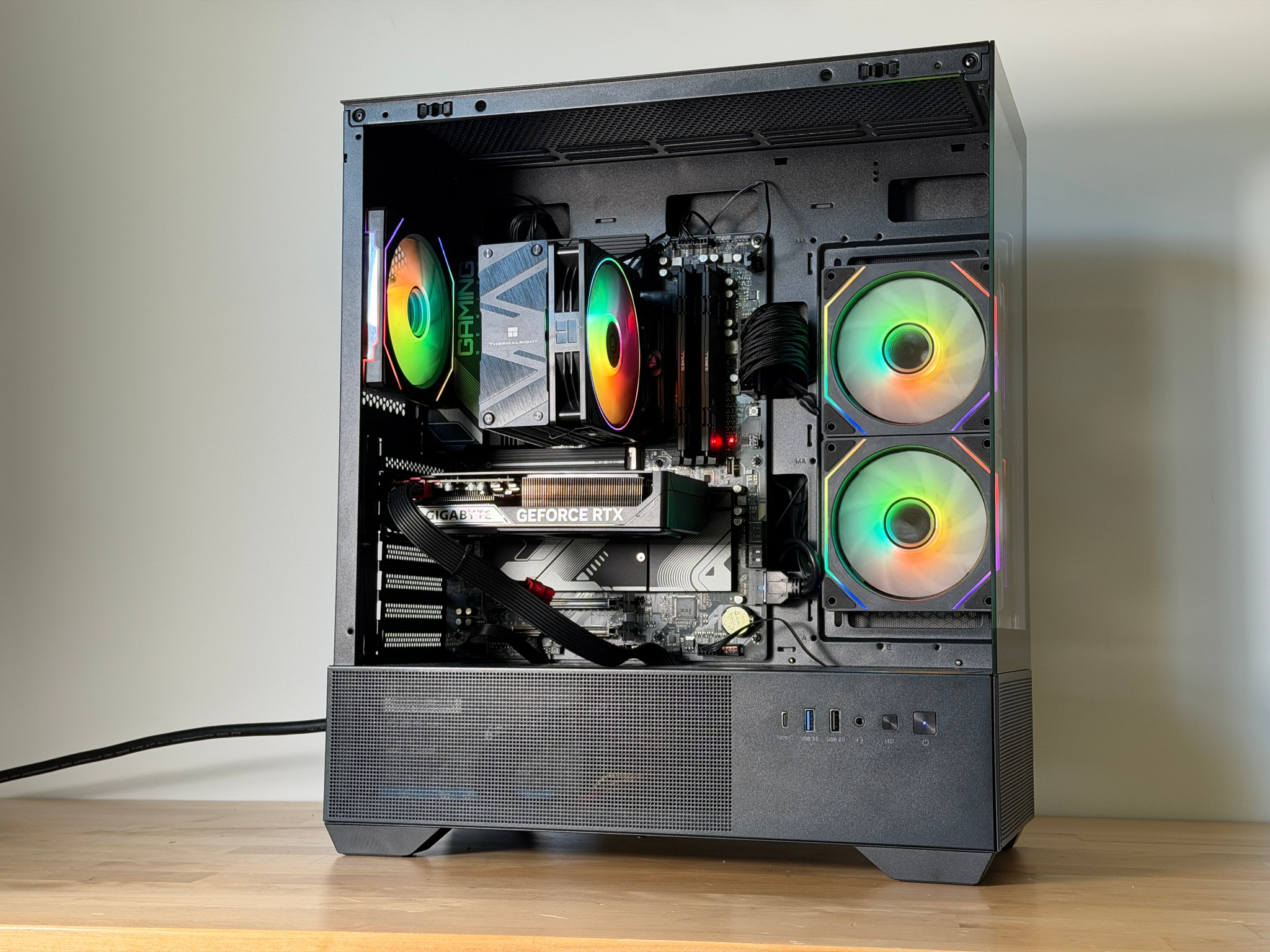 RTX 5060ti 8GB Ryzen 7 7700x Gaming PC