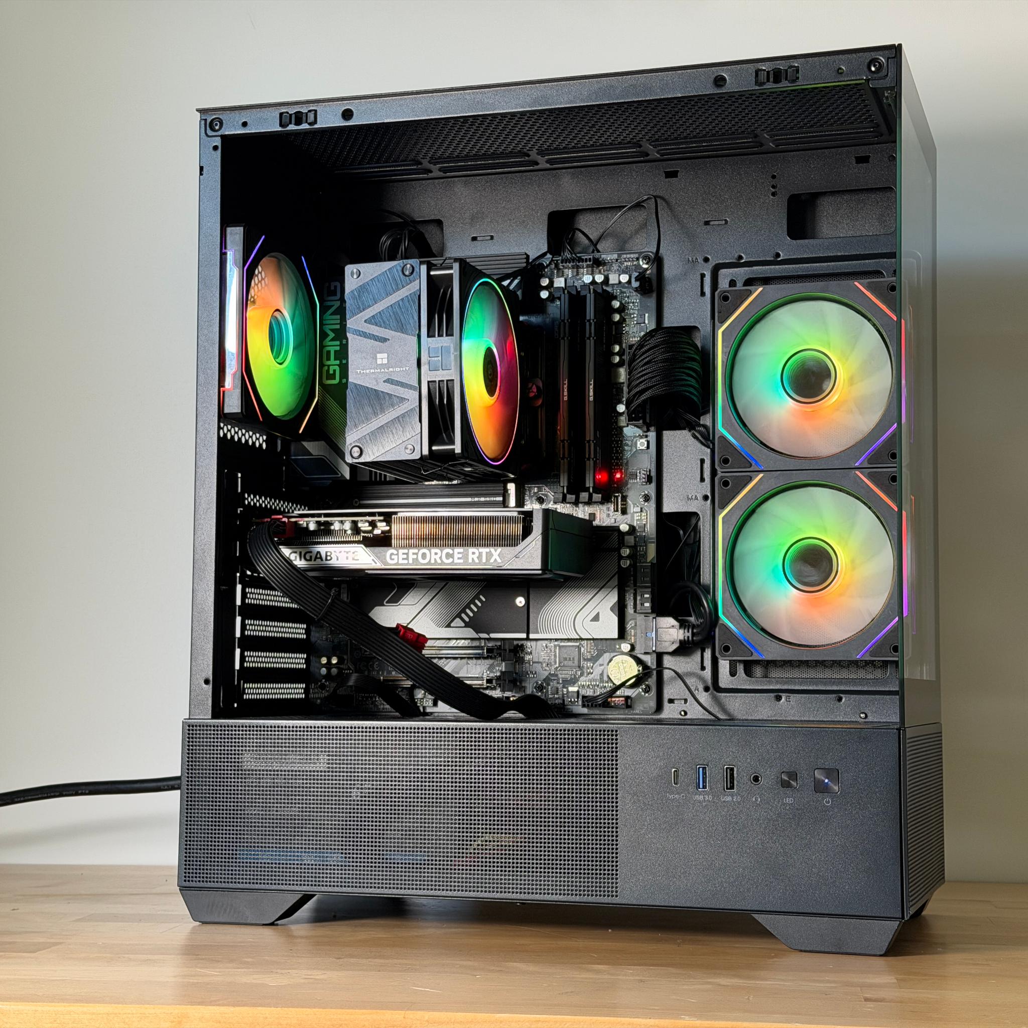RTX 5060ti 8GB Ryzen 7 7700x Gaming PC