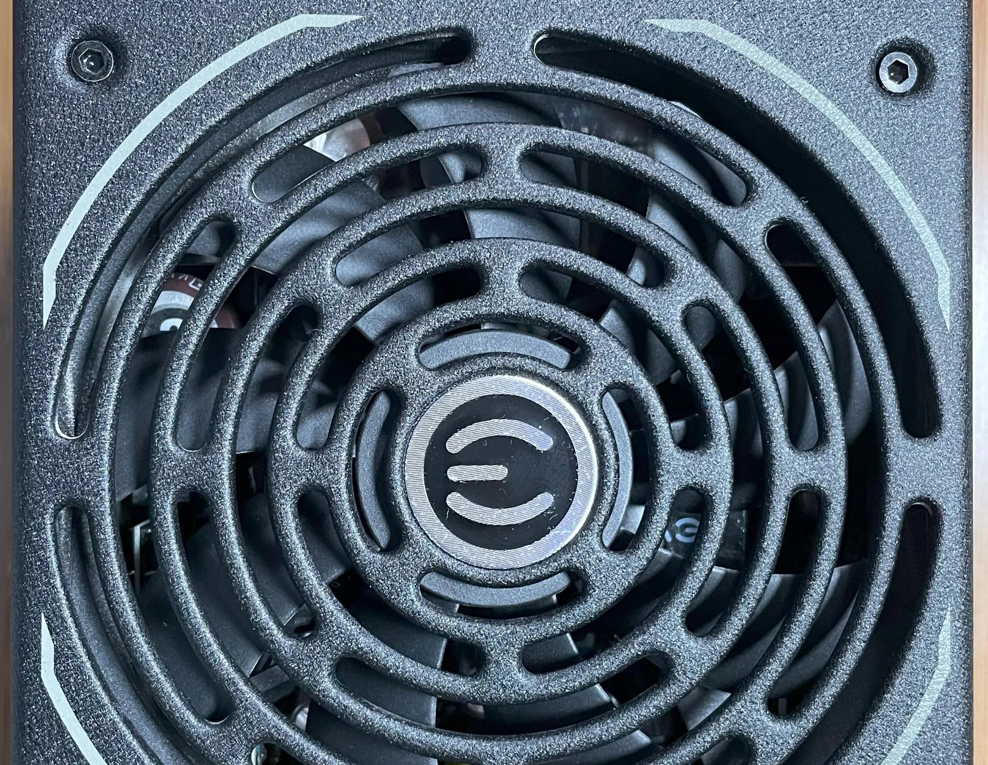 EVGA SuperNOVA 1600 T2, 80+ TITANIUM 1600W