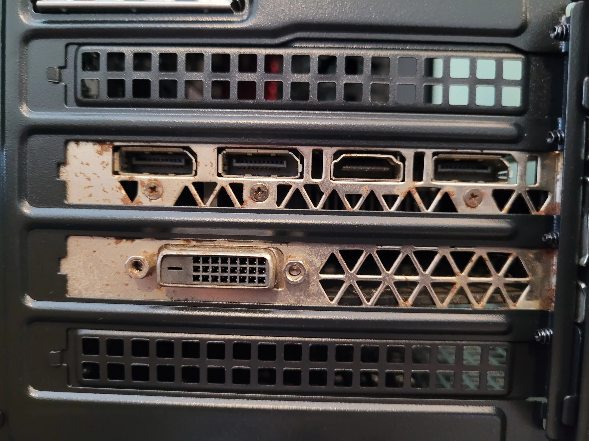 Budget Gaming PC - Ryzen 5 5600x, GTX 1070, 1TB SSD, 16GB DDR4