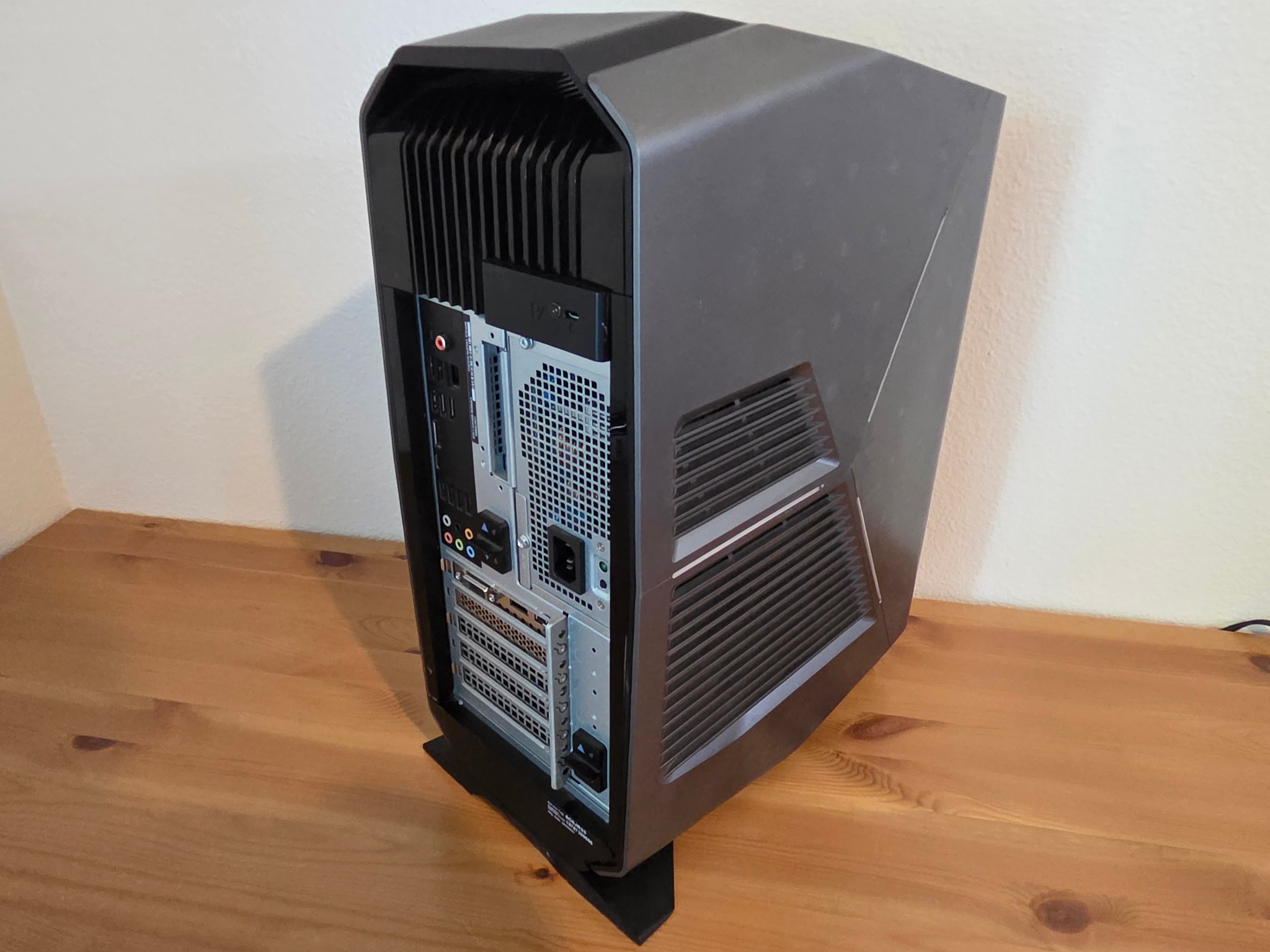 Budget Gaming Done Right! #12 | i5 9400, GTX 1660 Super, 16GB Ram, Windows 11