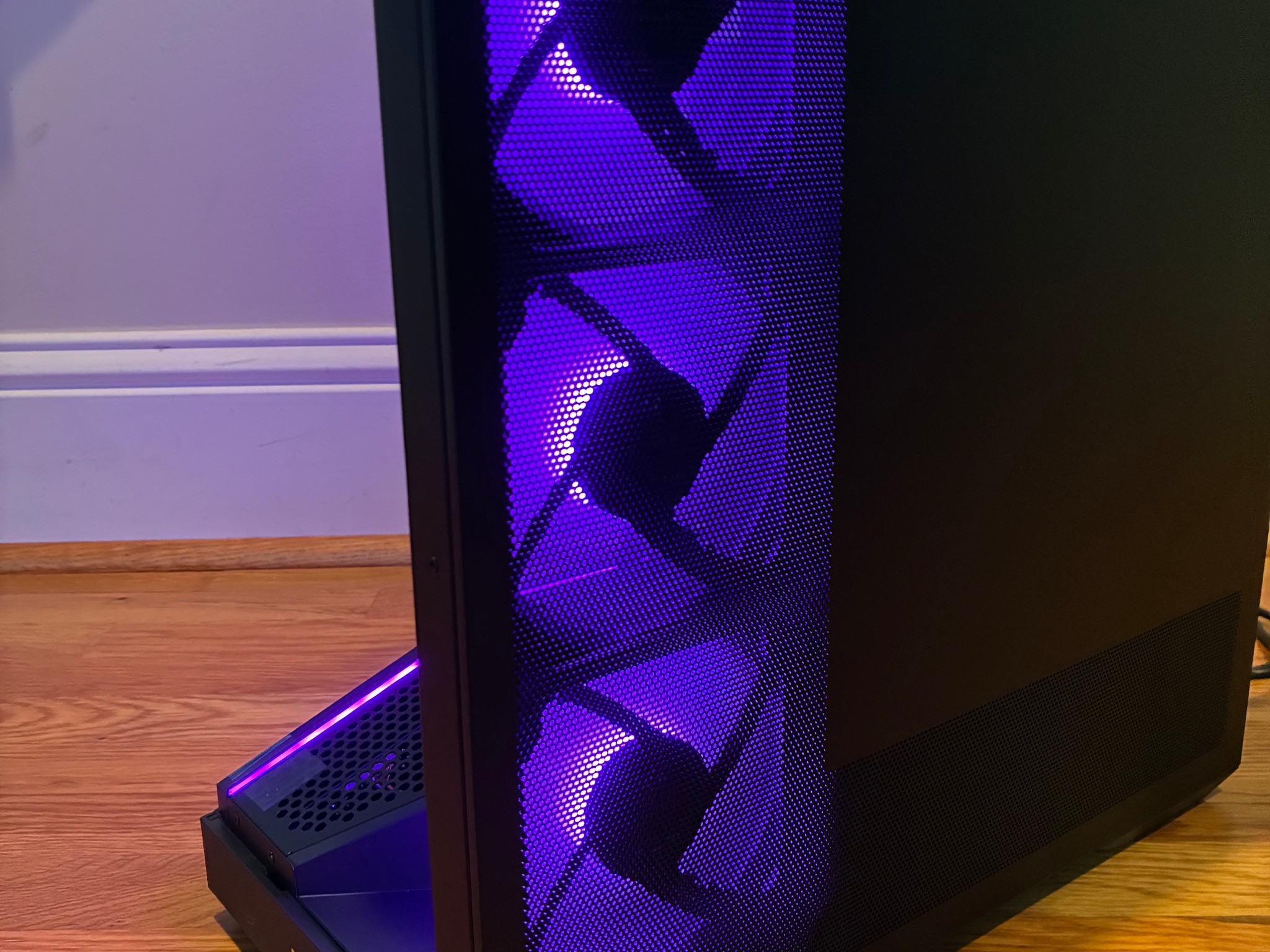 RX 6600 12100F 32GB RAM 1TB Samsung NVME SSD WIFI 6E Windows 11 Custom RGB Gaming PC