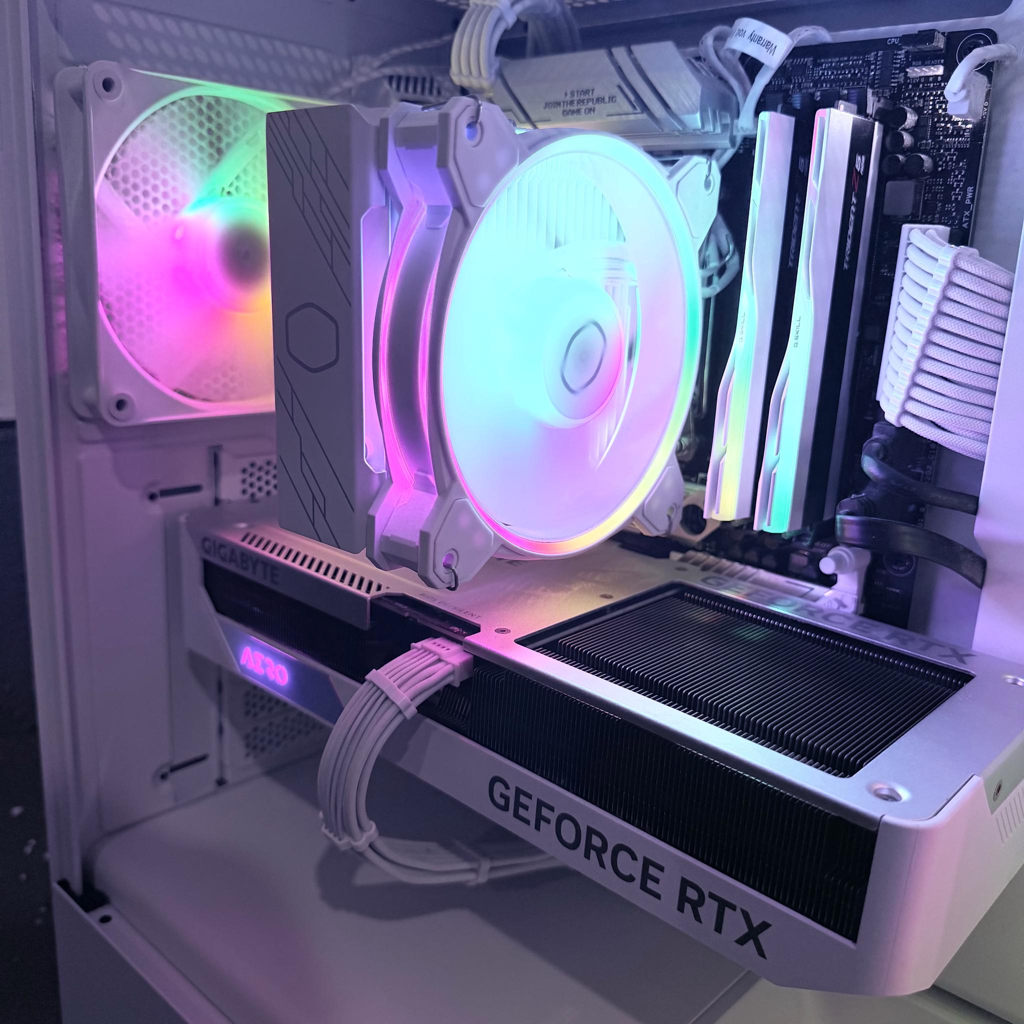 🌈"Starlight Pearl"⚪️| 1440p Gaming | RTX 4070 Super | Ryzen 7 7700 | 32GB DDR5 | 3TB Storage