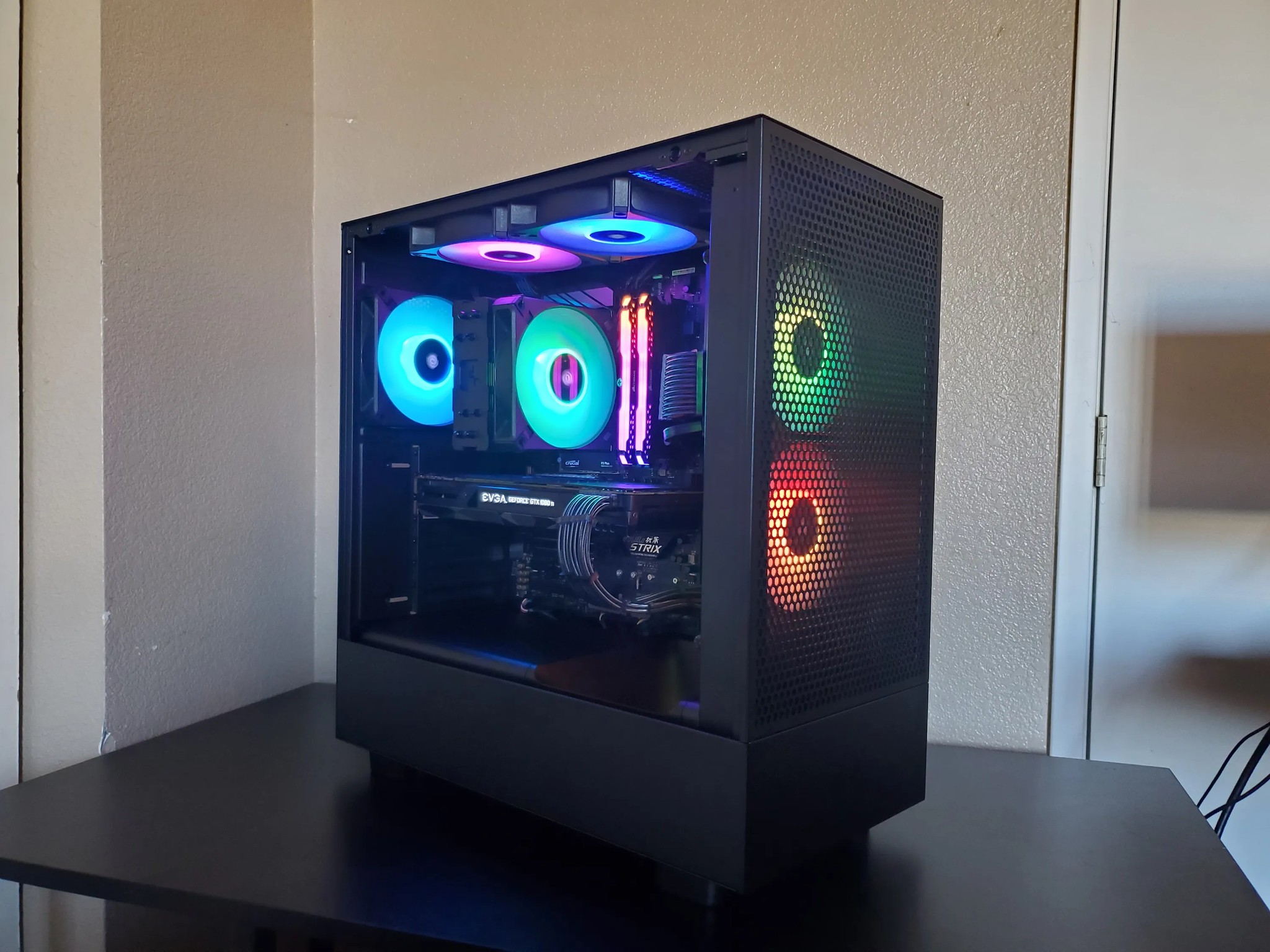 Ryzen 5 5600X | GTX 1080Ti 11GB | 16GB RAM | 1TB M.2 SSD
