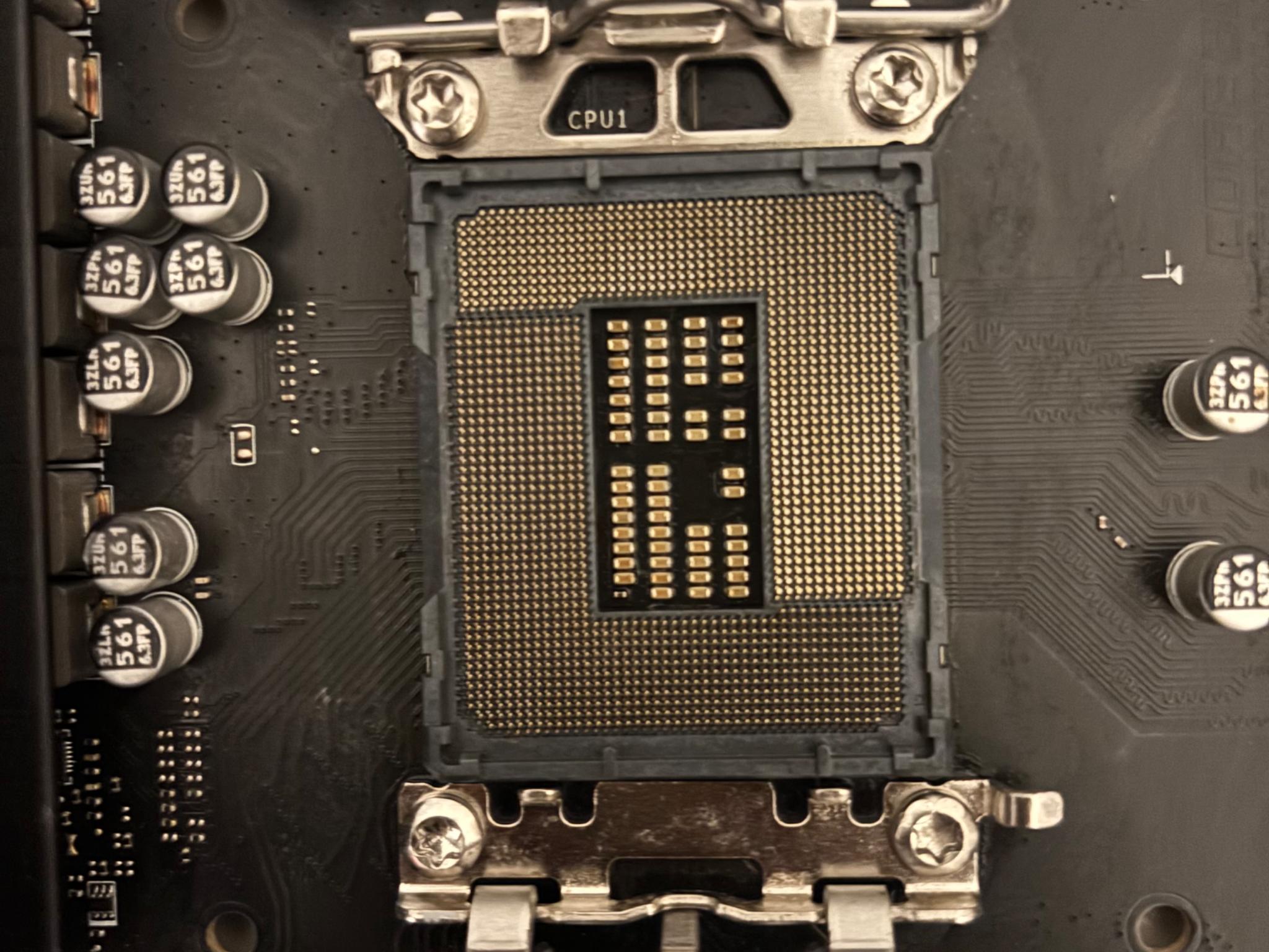 MSI MAG B760 Tomahawk WiFi Gaming Motherboard DDR4 (LGA 1700, DDR4, PCIe 5.0, Wi-Fi 6E, ATX)
