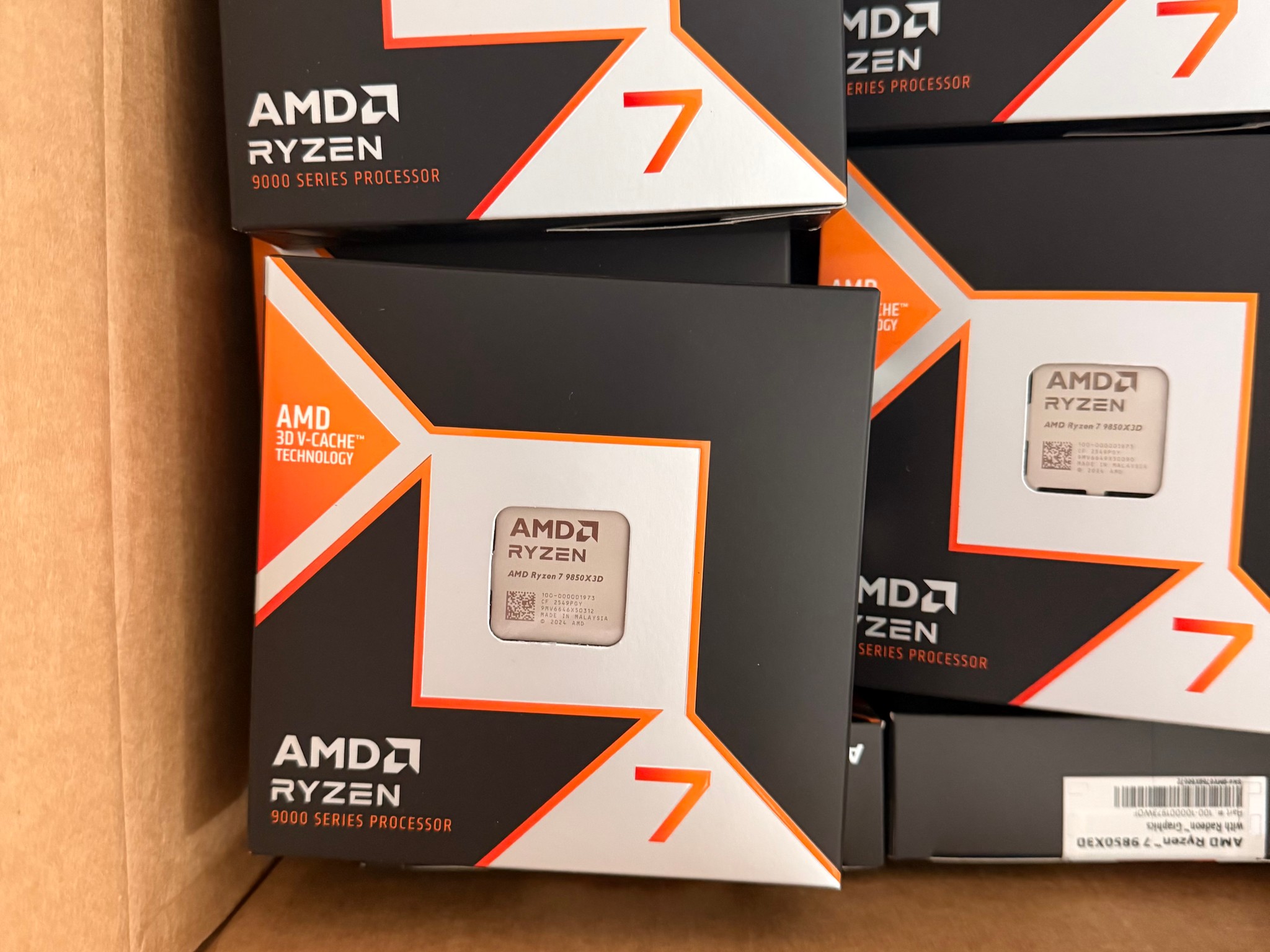 AMD Ryzen 7 9850X3D