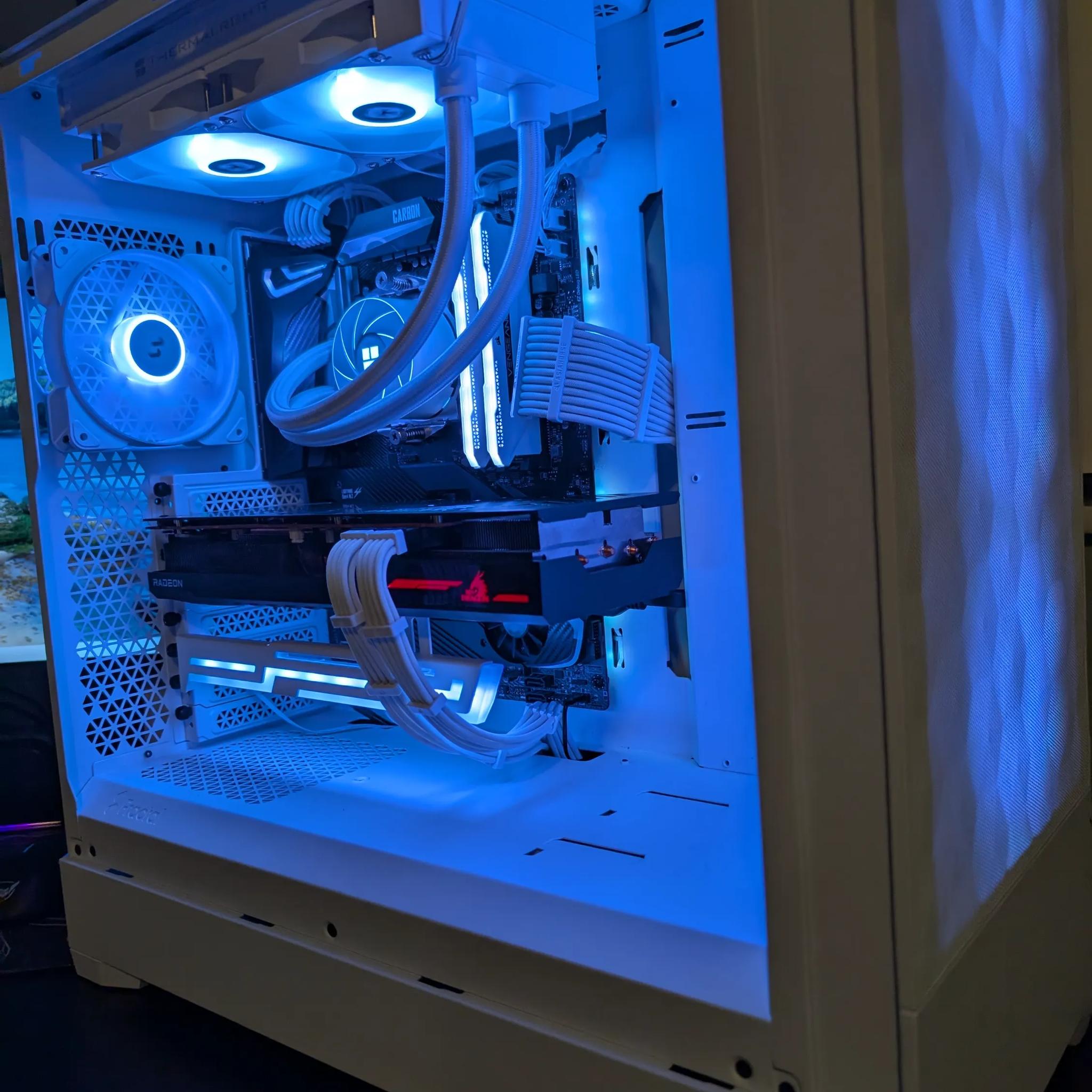 Powerful x3D Gaming PC - RX 6800xt | Ryzen 7 5700x3d | 32 GB DDR4 RAM | 1 TB NVME Liquid Cooled