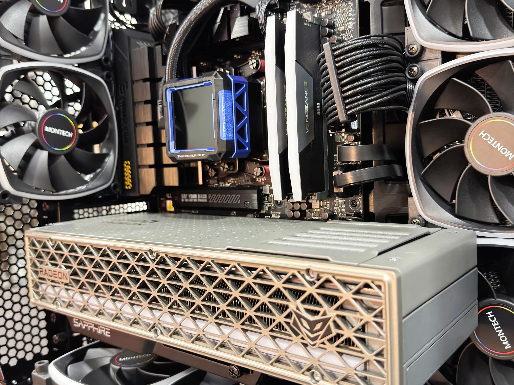 NITRO+ | Ryzen 7 9800X3D | RX 9070 XT | 32GB DDR5 | 2TB SSD | 850w Gold